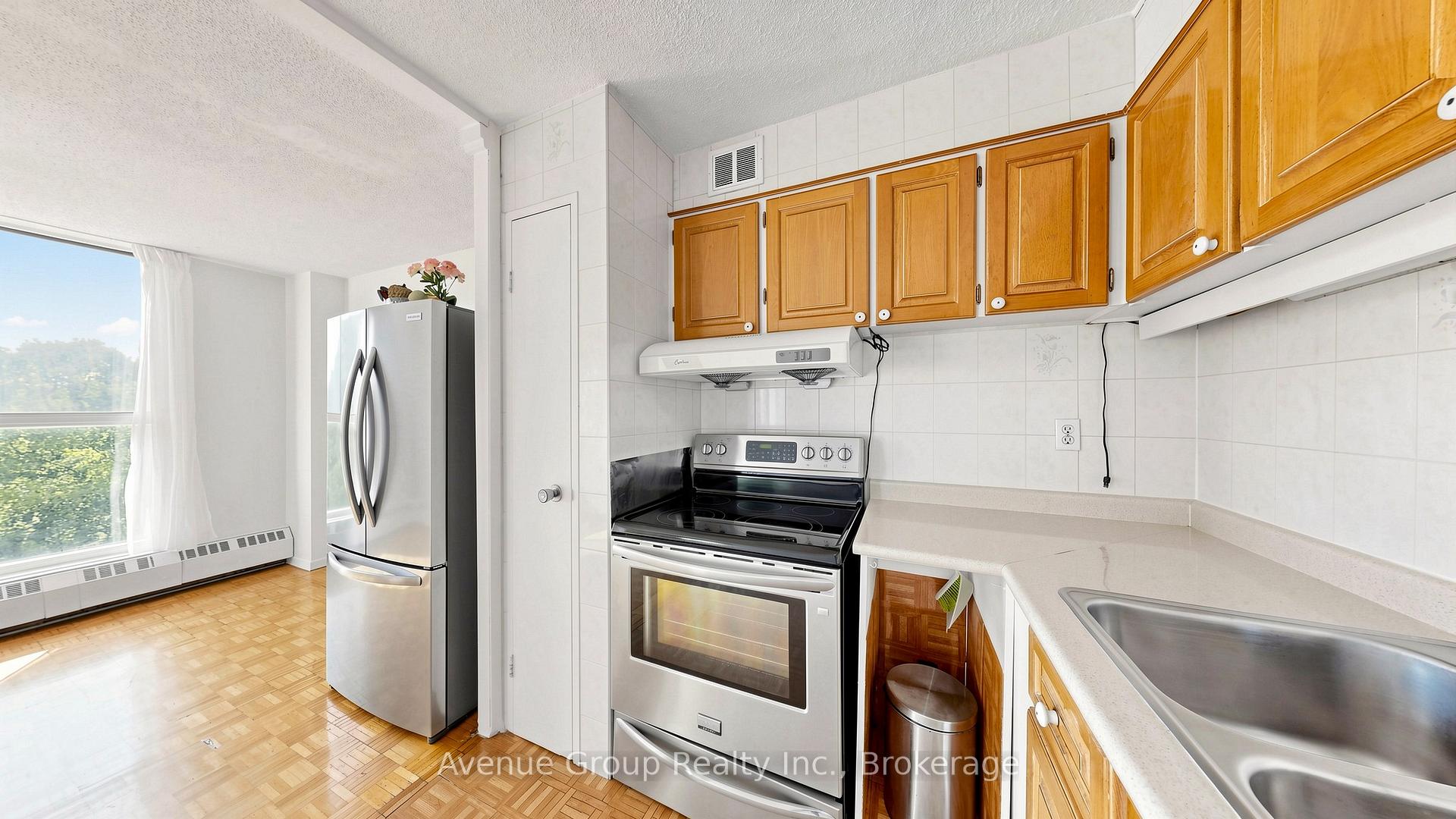Photo 16 of Unit 417, 4673 Jane Street, North York, Black Creek — HOMEH