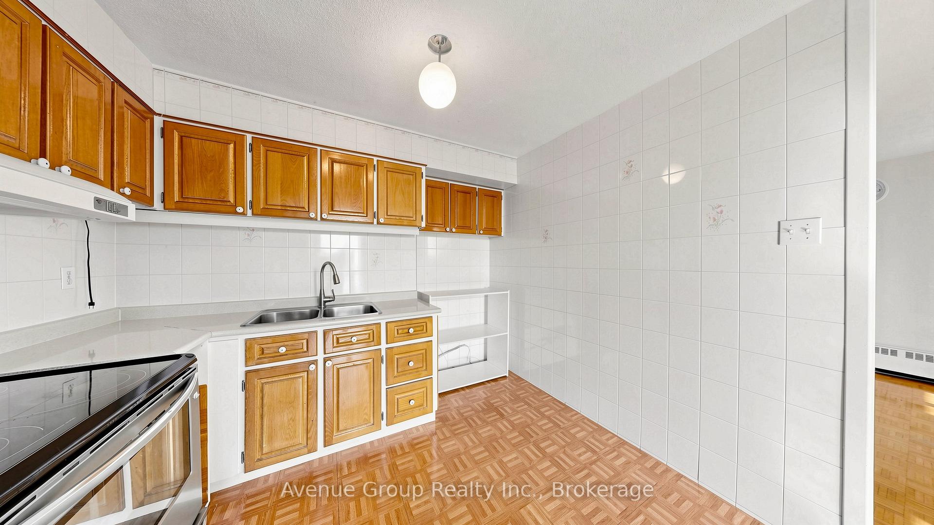 Photo 18 of Unit 417, 4673 Jane Street, North York, Black Creek — HOMEH