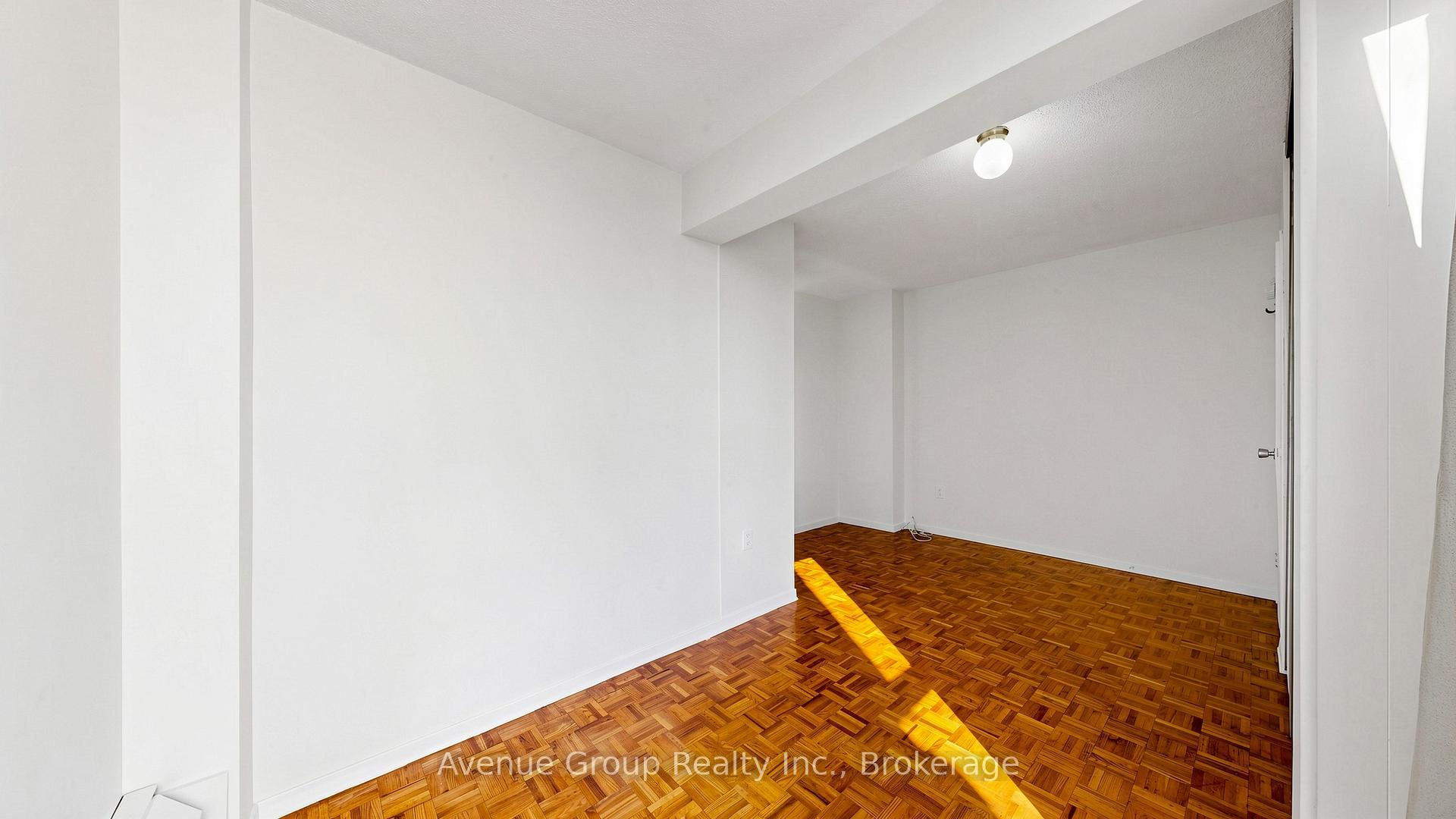 Photo 20 of Unit 417, 4673 Jane Street, North York, Black Creek — HOMEH