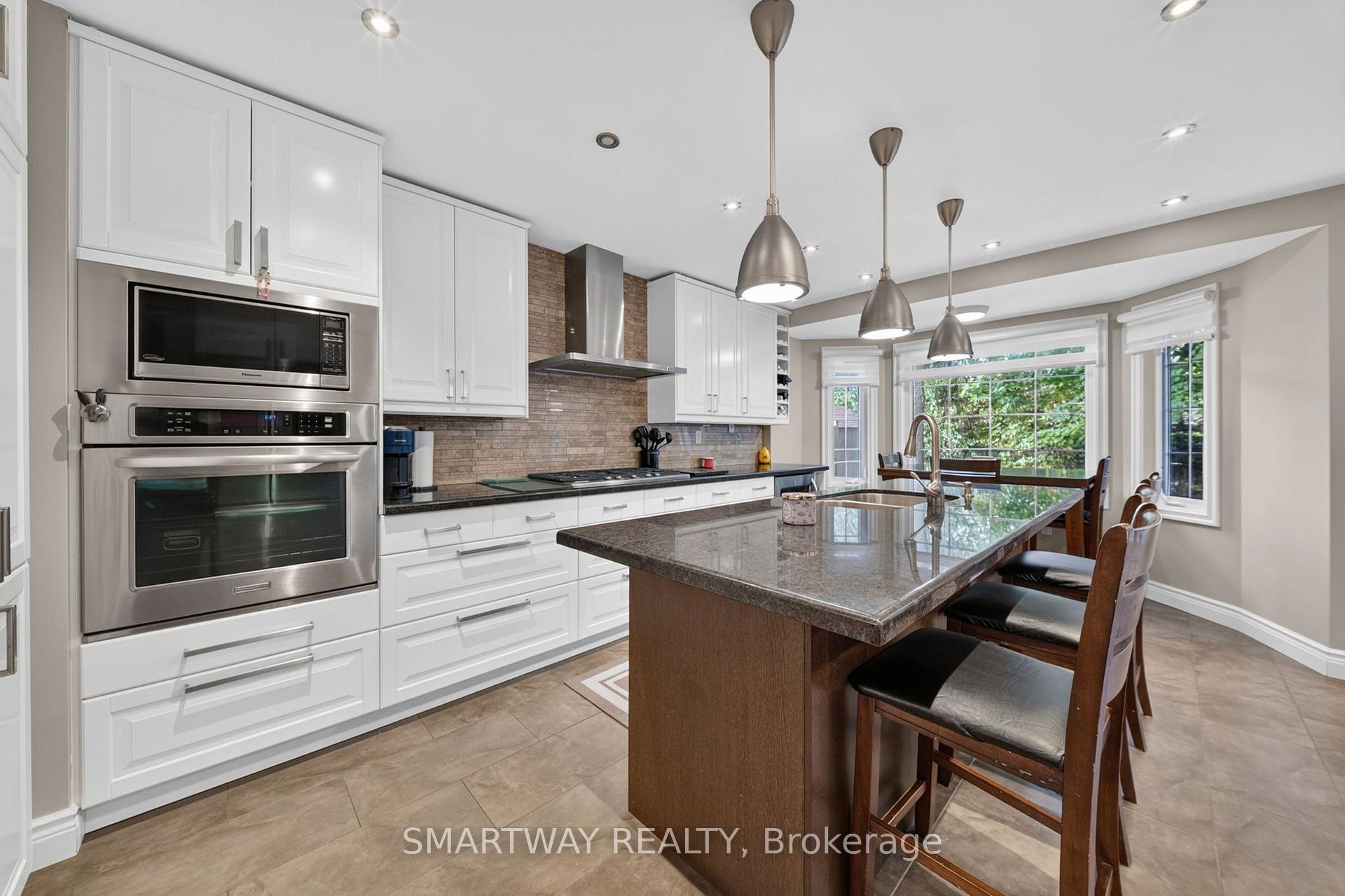 Photo 14 of 50 Killarney Court, Brampton, Heart Lake East — HOMEH