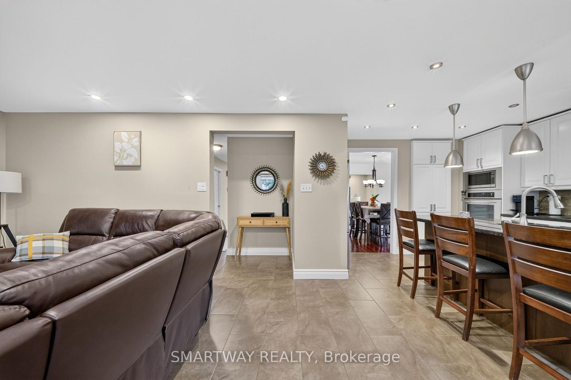 Photo 22 of 50 Killarney Court, Brampton, Heart Lake East — HOMEH