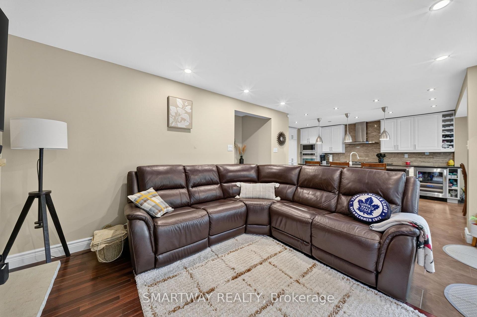 Photo 24 of 50 Killarney Court, Brampton, Heart Lake East — HOMEH