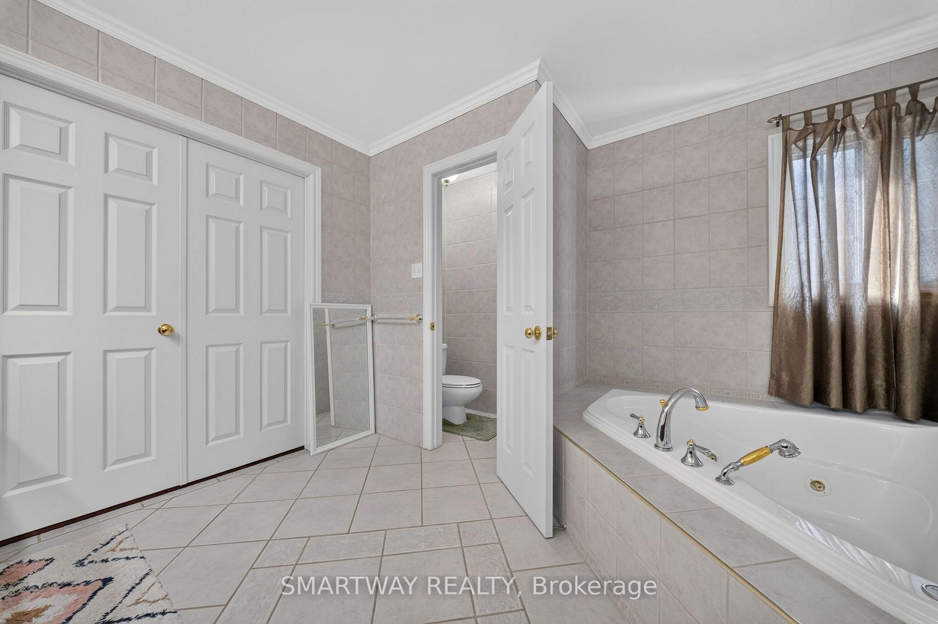 Photo 31 of 50 Killarney Court, Brampton, Heart Lake East — HOMEH