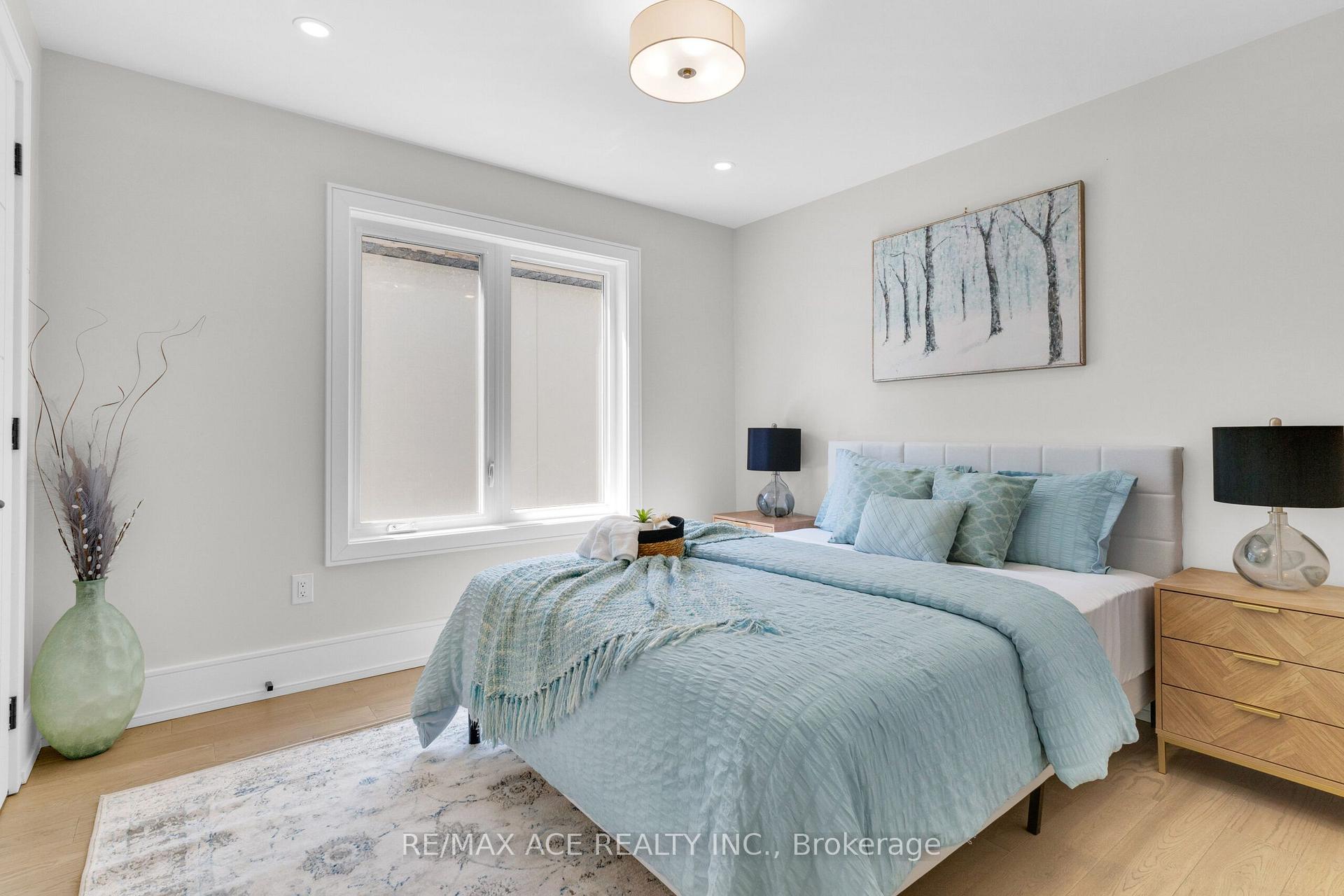 Photo 27 of 46 Sunnypoint Crescent, Scarborough, Cliffcrest — HOMEH