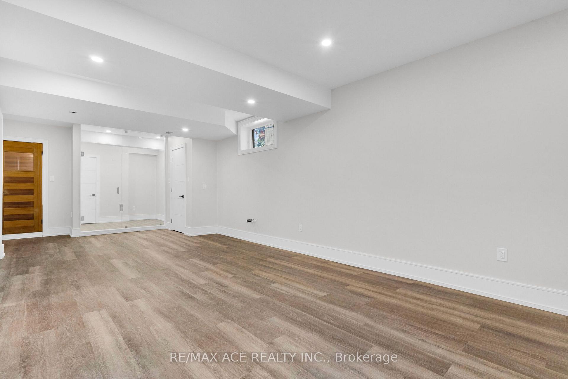 Photo 33 of 46 Sunnypoint Crescent, Scarborough, Cliffcrest — HOMEH