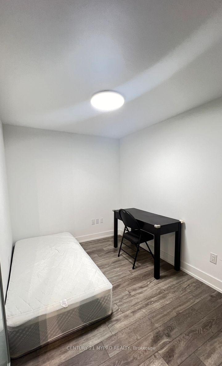 Photo 5 of Unit 812, 9 Clegg Road, Markham, Unionville — HOMEH