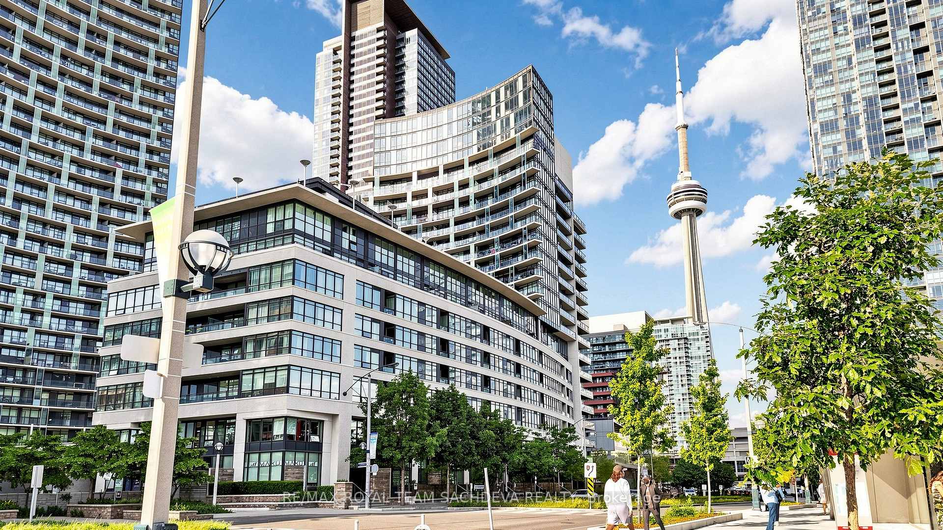 Photo 2 of Unit 3003, 25 Capreol Court, Toronto, Waterfront Communities — HOMEH