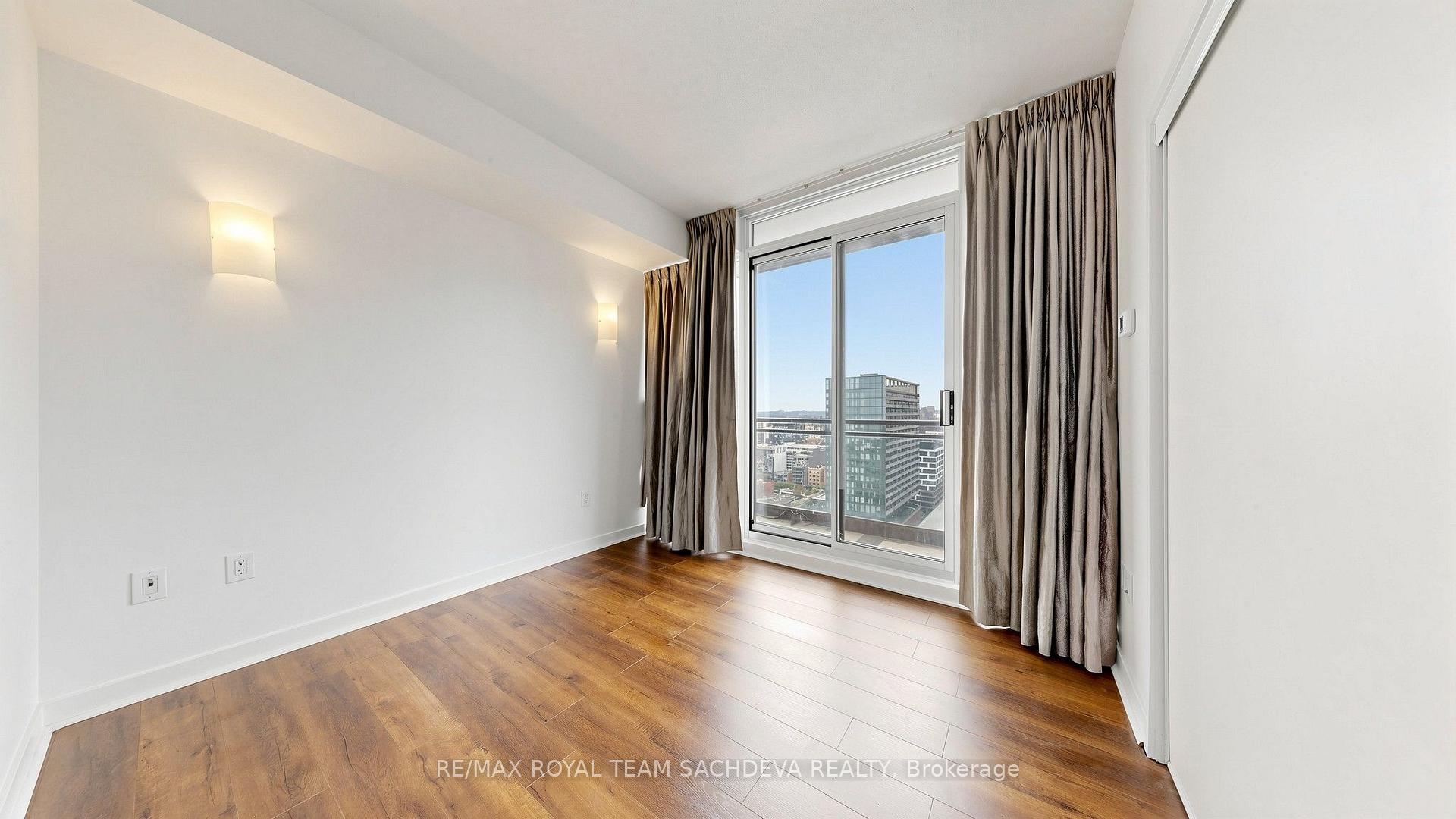 Photo 28 of Unit 3003, 25 Capreol Court, Toronto, Waterfront Communities — HOMEH