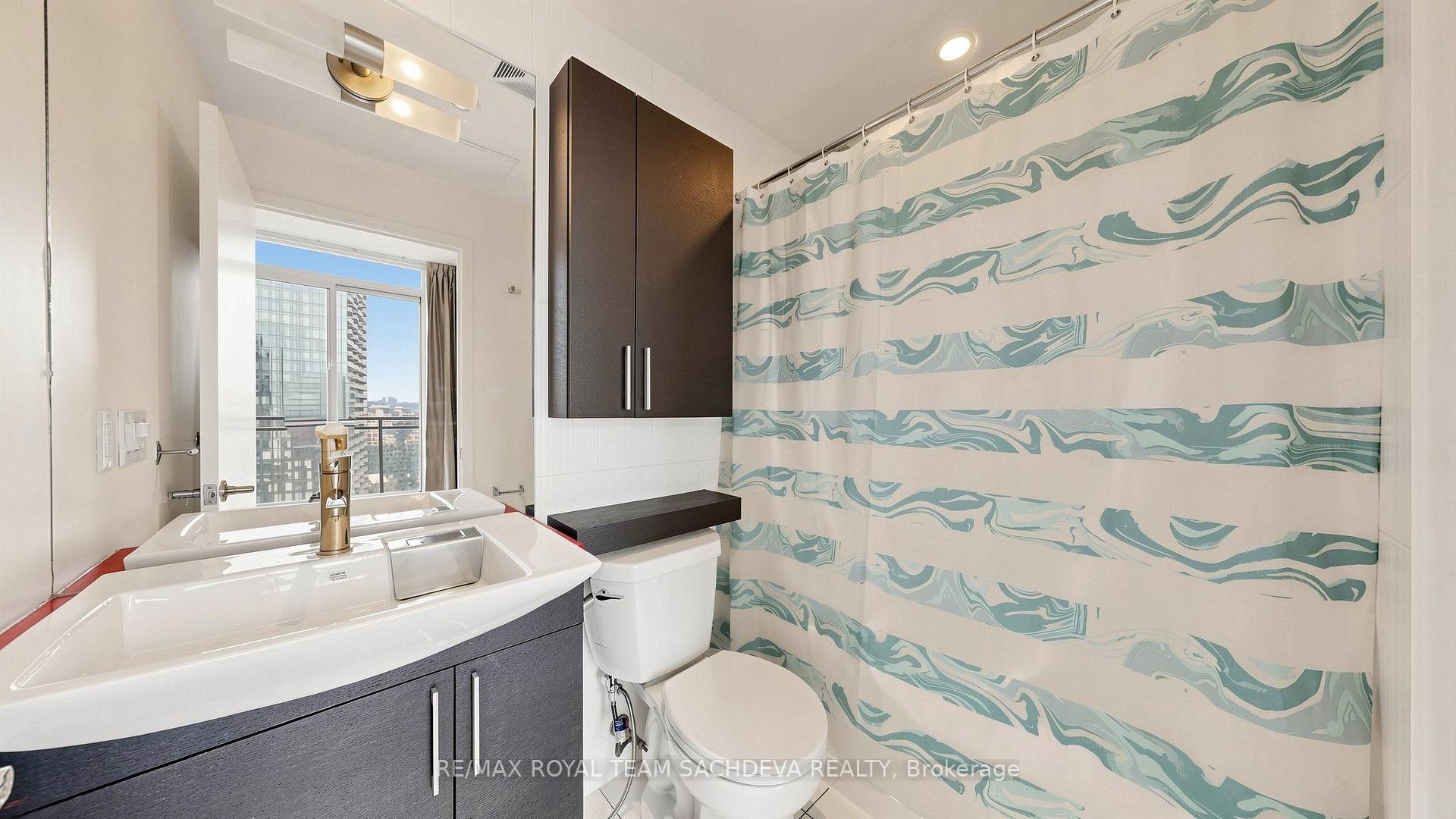 Photo 34 of Unit 3003, 25 Capreol Court, Toronto, Waterfront Communities — HOMEH