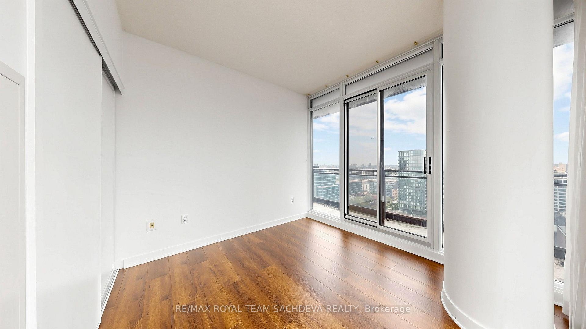 Photo 36 of Unit 3003, 25 Capreol Court, Toronto, Waterfront Communities — HOMEH