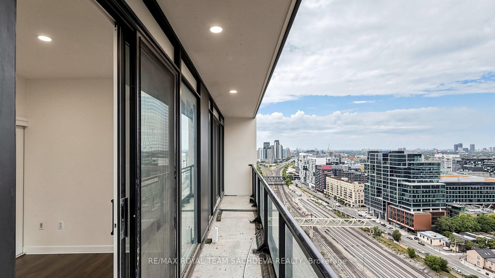 Photo 46 of Unit 3003, 25 Capreol Court, Toronto, Waterfront Communities — HOMEH
