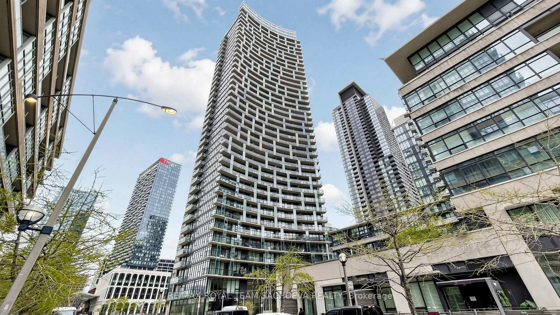 Photo 3 of Unit 3003, 25 Capreol Court, Toronto, Waterfront Communities — HOMEH