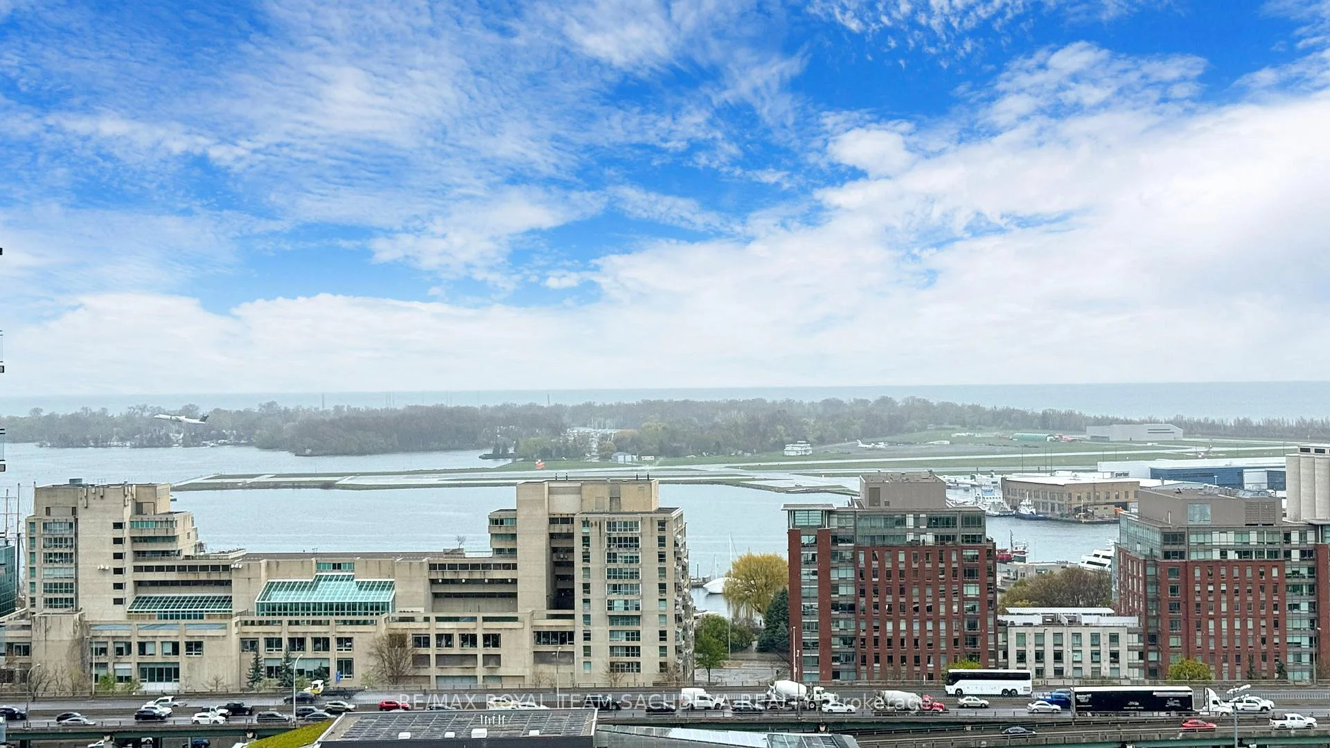 Photo 37 of Unit 3003, 25 Capreol Court, Toronto, Waterfront Communities — HOMEH