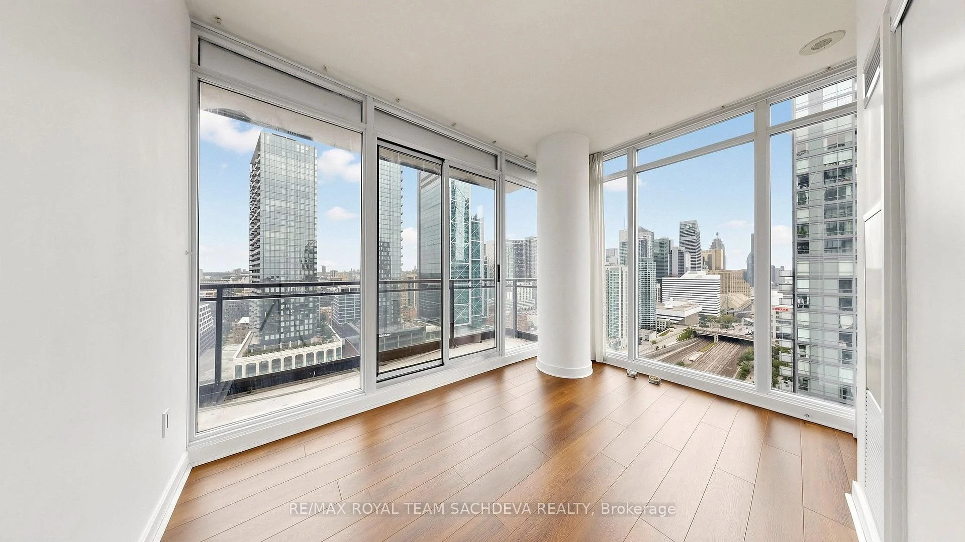 Photo 47 of Unit 3003, 25 Capreol Court, Toronto, Waterfront Communities — HOMEH
