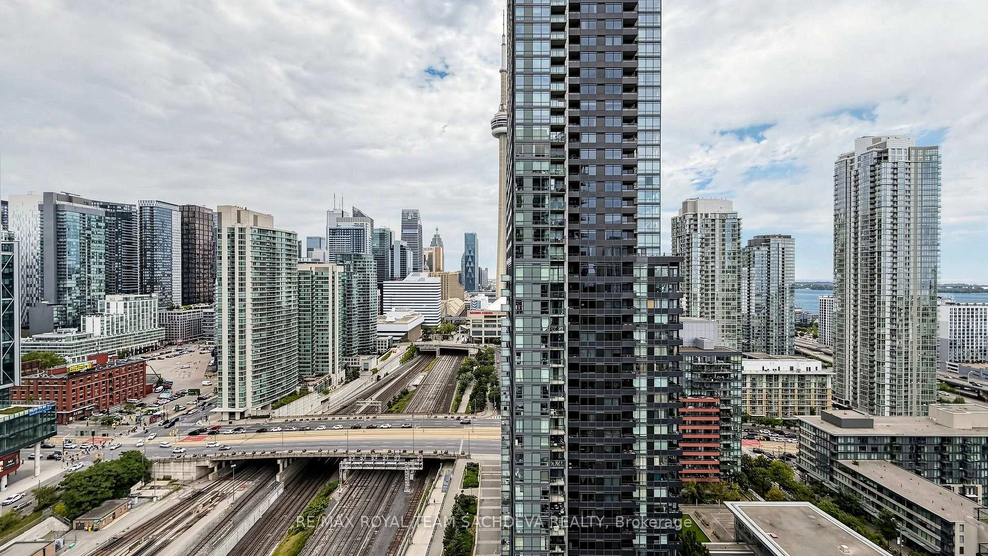 Photo 68 of Unit 3003, 25 Capreol Court, Toronto, Waterfront Communities — HOMEH