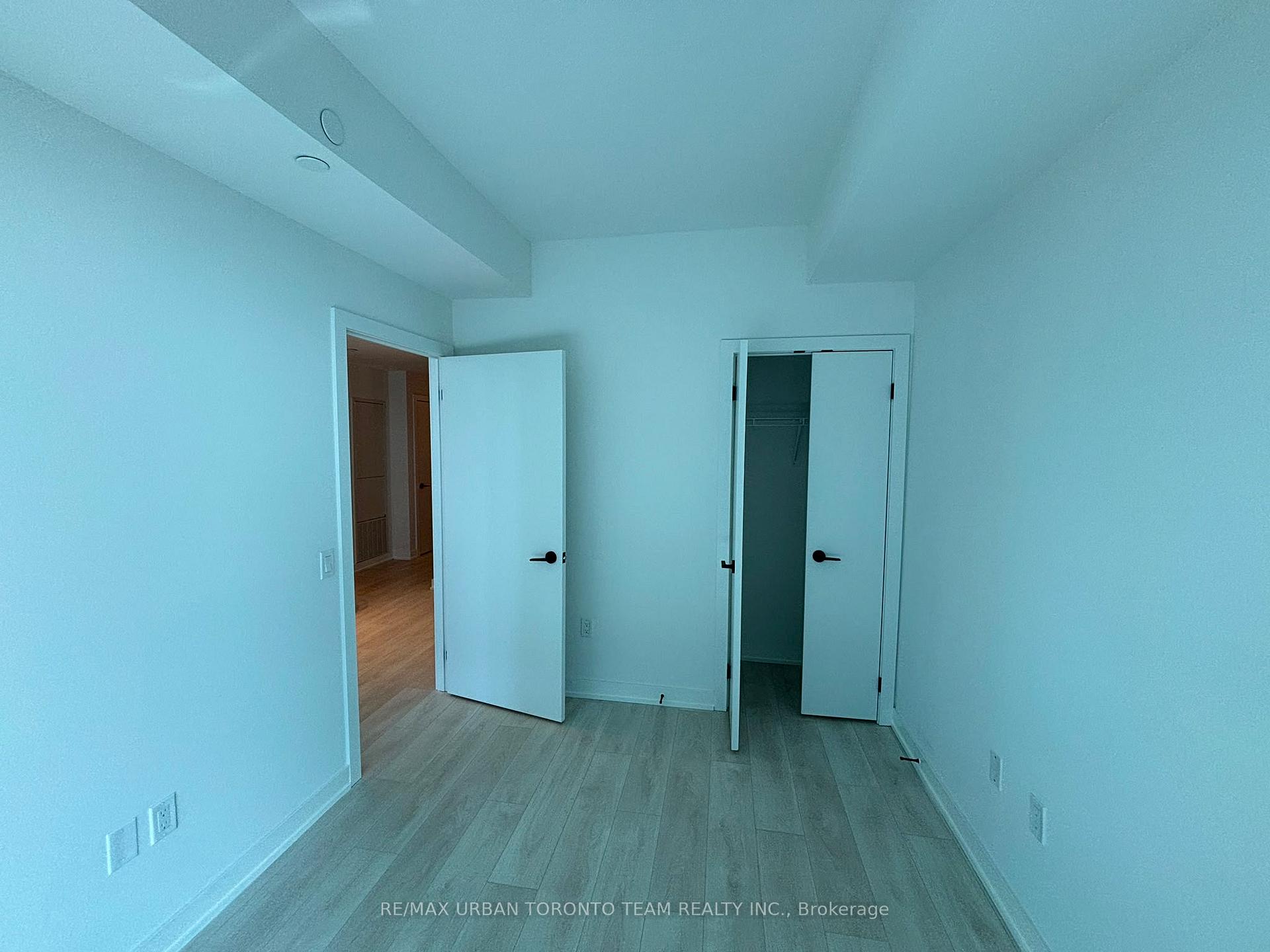 Photo 8 of Unit 3301, 117 Broadway Avenue, Toronto, Mount Pleasant West — HOMEH