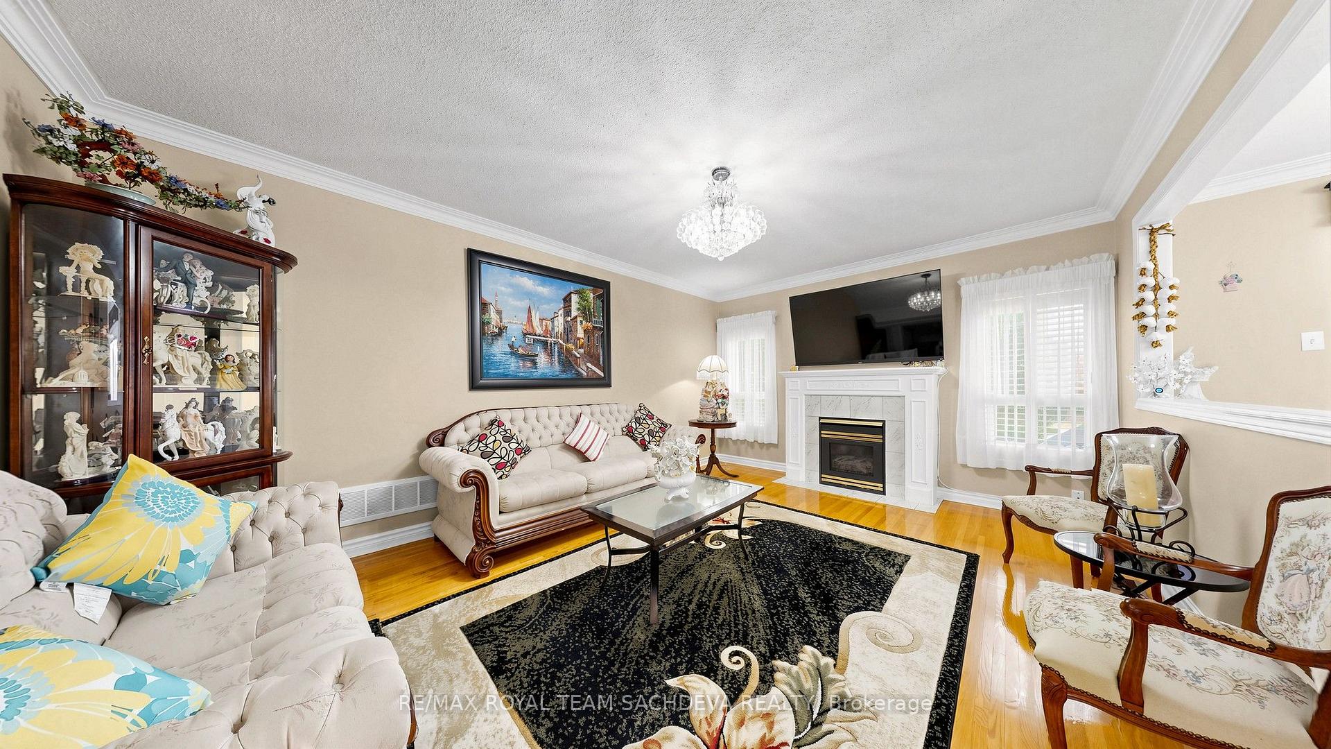 Photo 10 of 11 Devonridge Crescent, Scarborough, Highland Creek — HOMEH