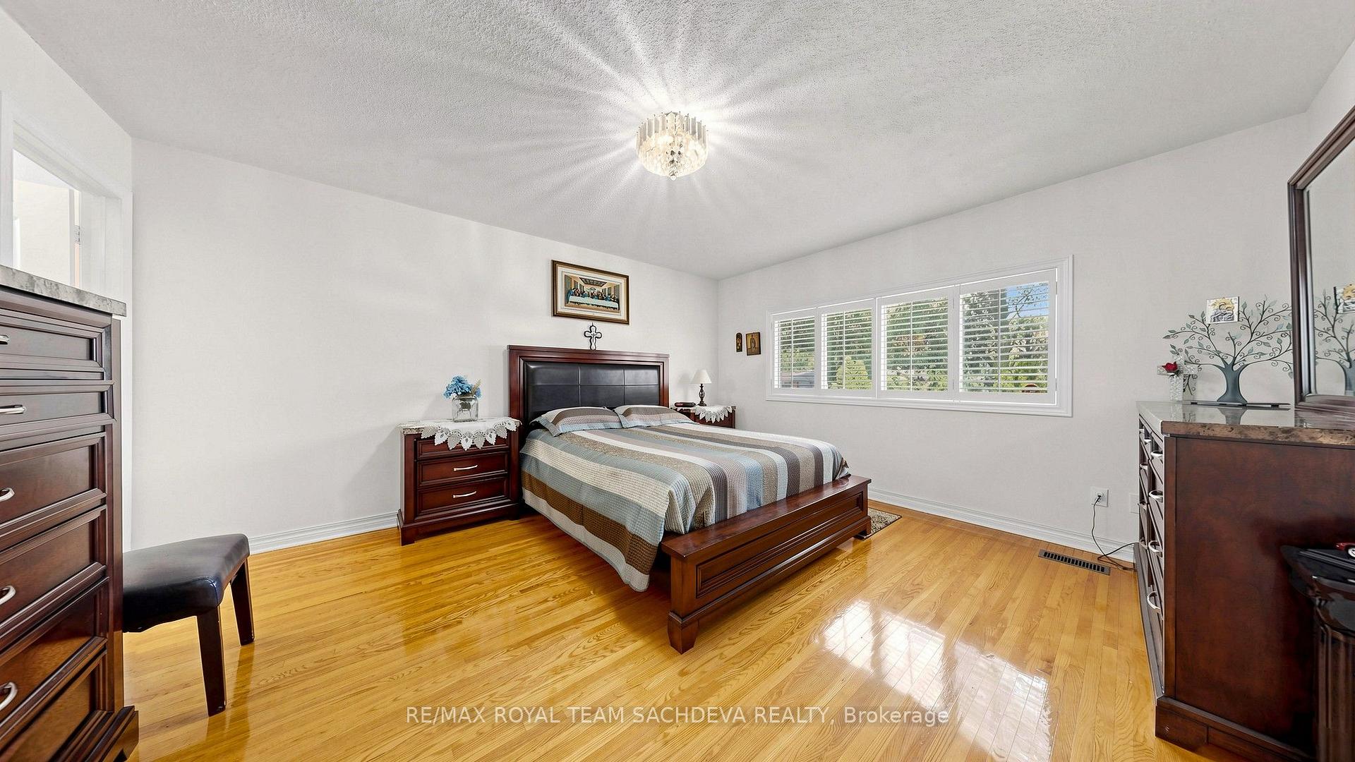 Photo 21 of 11 Devonridge Crescent, Scarborough, Highland Creek — HOMEH