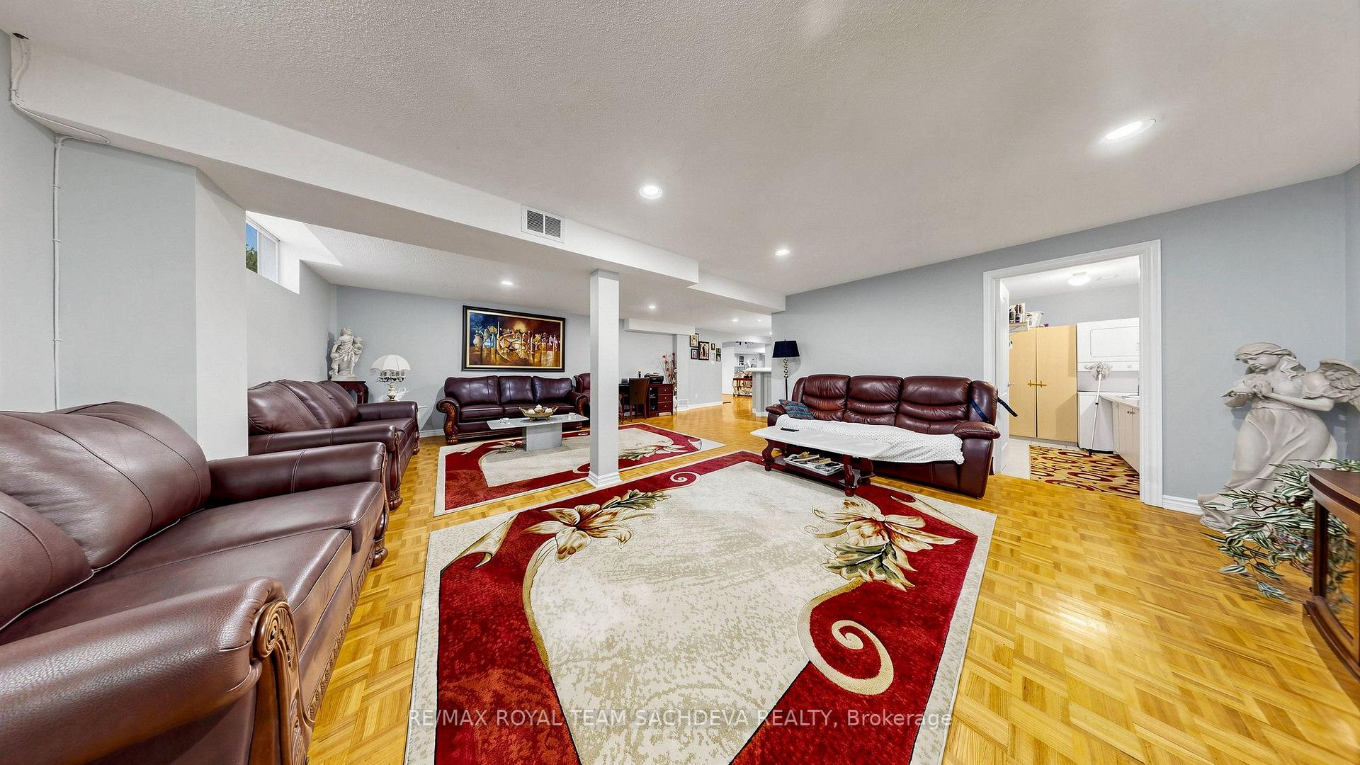 Photo 34 of 11 Devonridge Crescent, Scarborough, Highland Creek — HOMEH