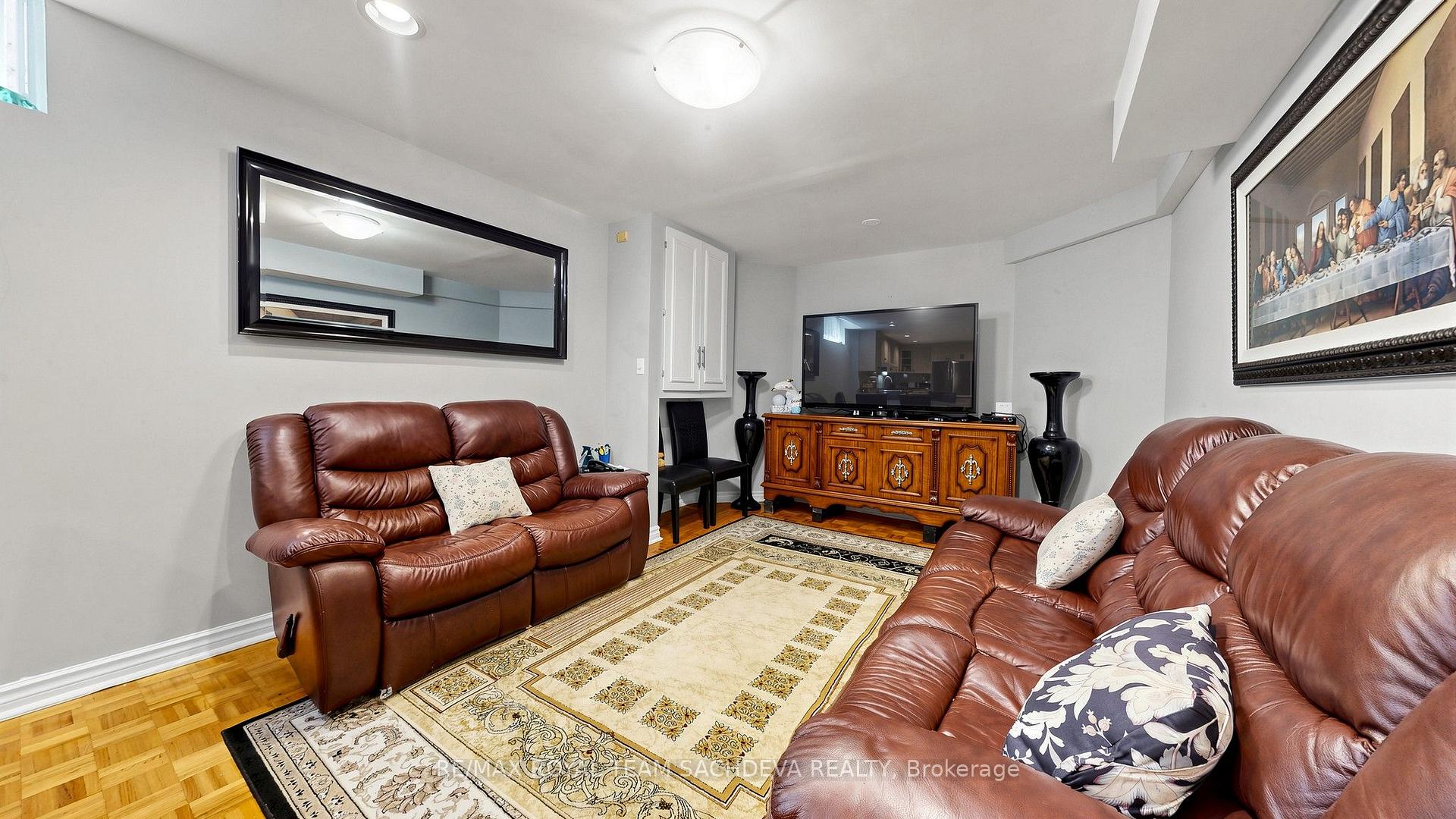 Photo 36 of 11 Devonridge Crescent, Scarborough, Highland Creek — HOMEH