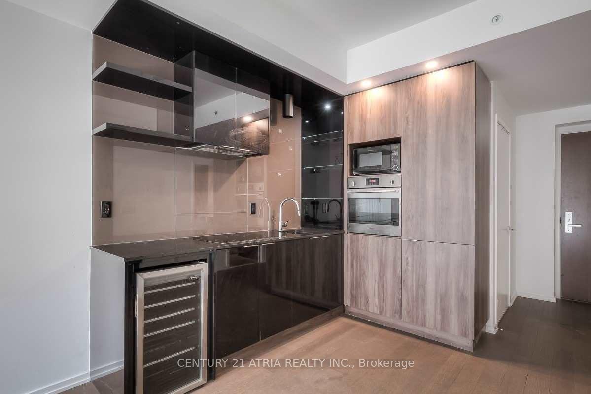 Photo 2 of Unit 2508, 70 Temperance Street, Toronto, Bay Street Corridor — HOMEH