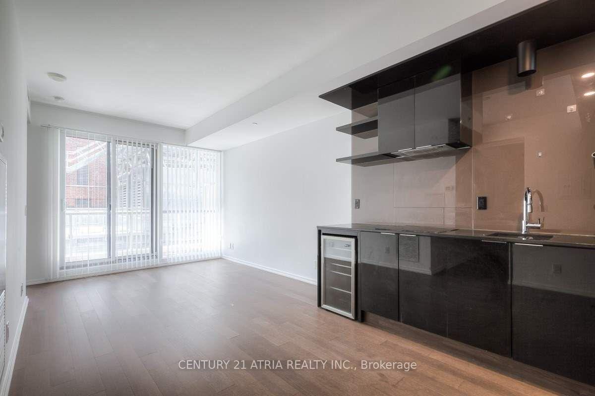 Photo 3 of Unit 2508, 70 Temperance Street, Toronto, Bay Street Corridor — HOMEH