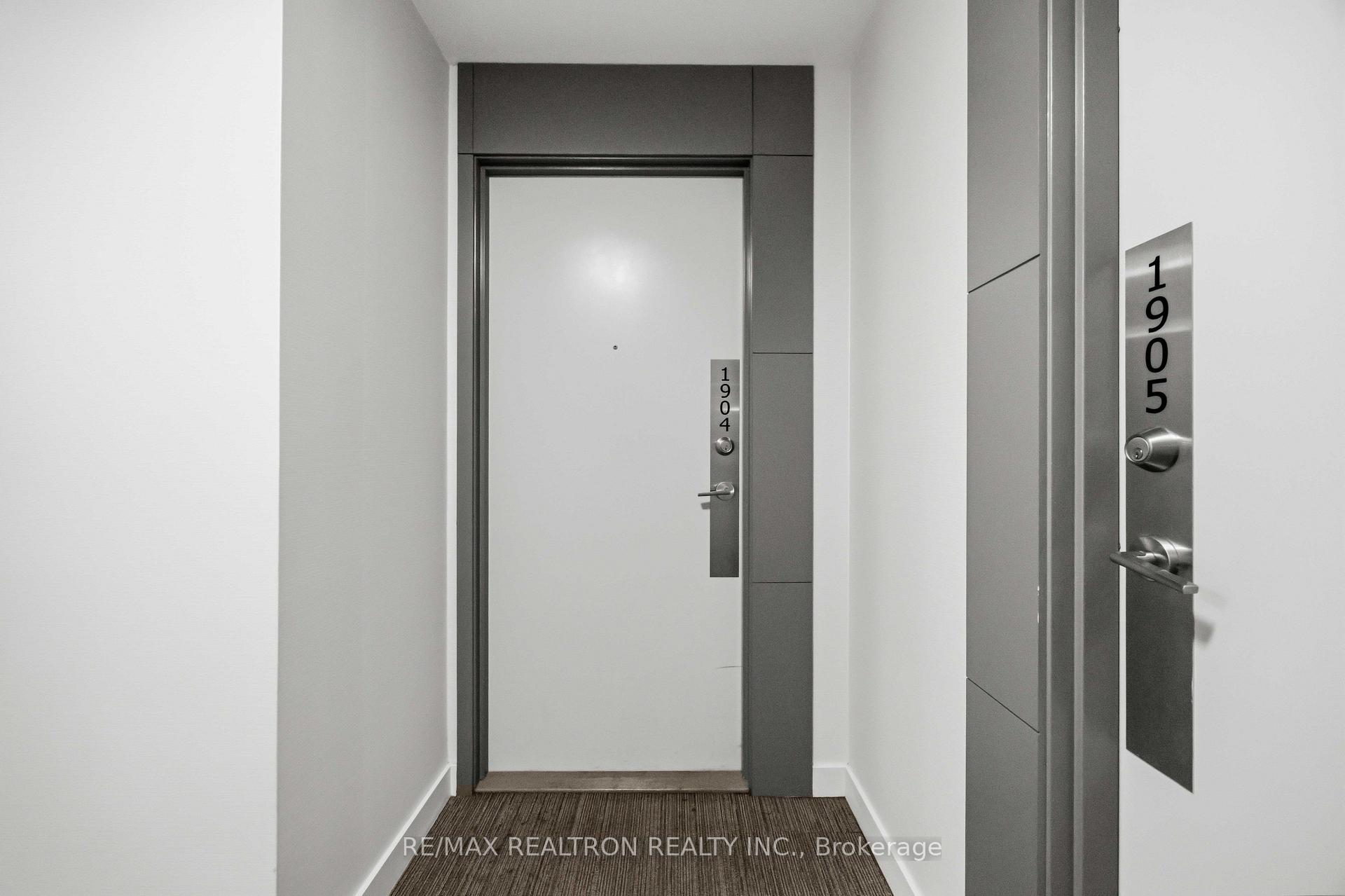 Photo 2 of Unit 1904, 55 Oneida Crescent, Richmond Hill, Langstaff — HOMEH