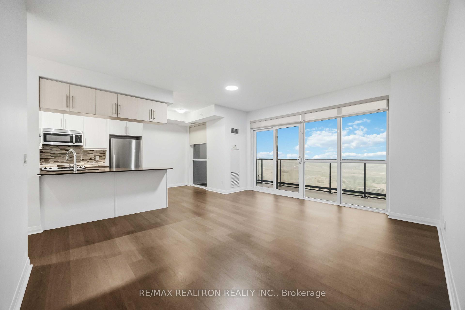 Photo 9 of Unit 1904, 55 Oneida Crescent, Richmond Hill, Langstaff — HOMEH