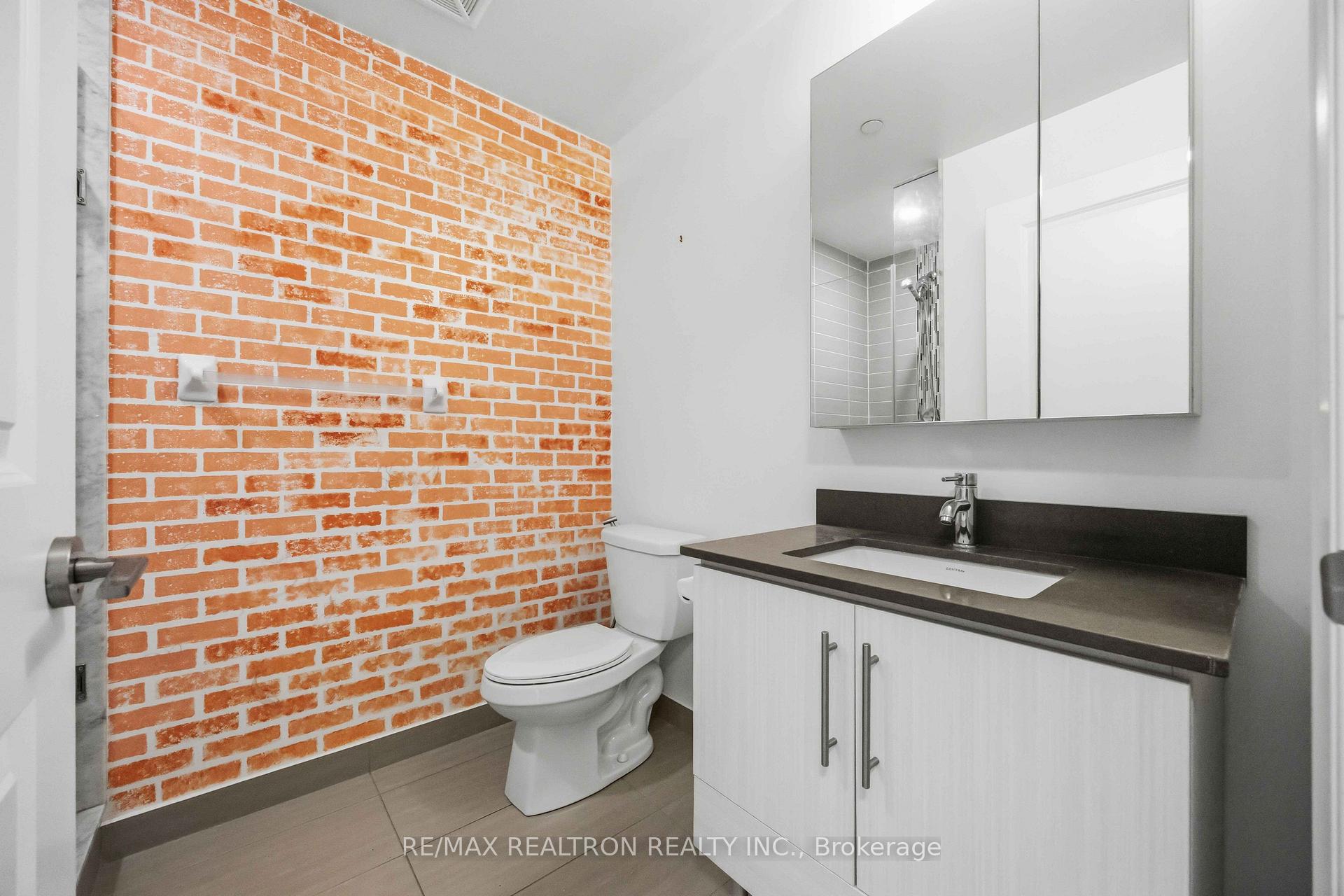 Photo 20 of Unit 1904, 55 Oneida Crescent, Richmond Hill, Langstaff — HOMEH