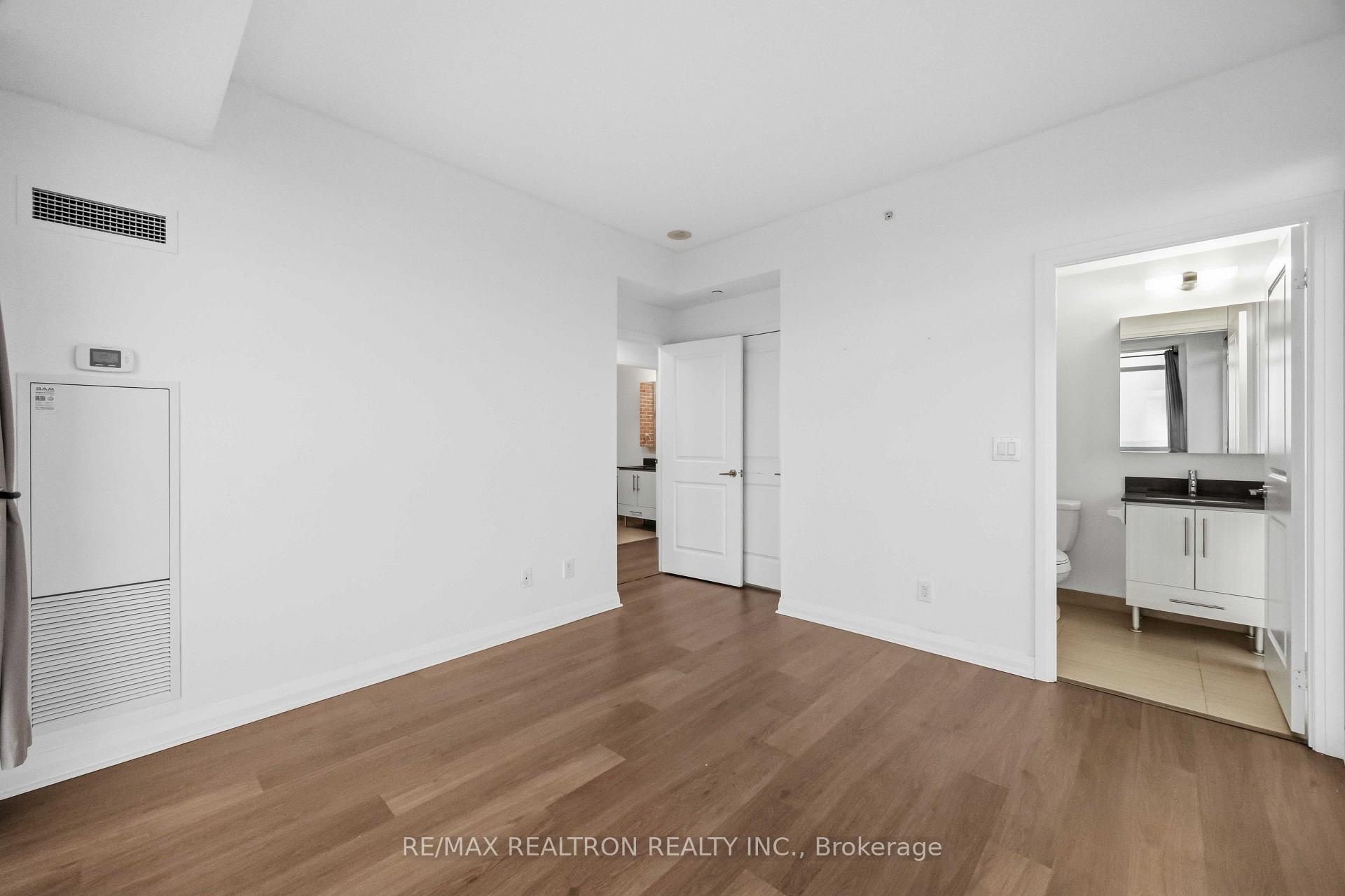 Photo 23 of Unit 1904, 55 Oneida Crescent, Richmond Hill, Langstaff — HOMEH