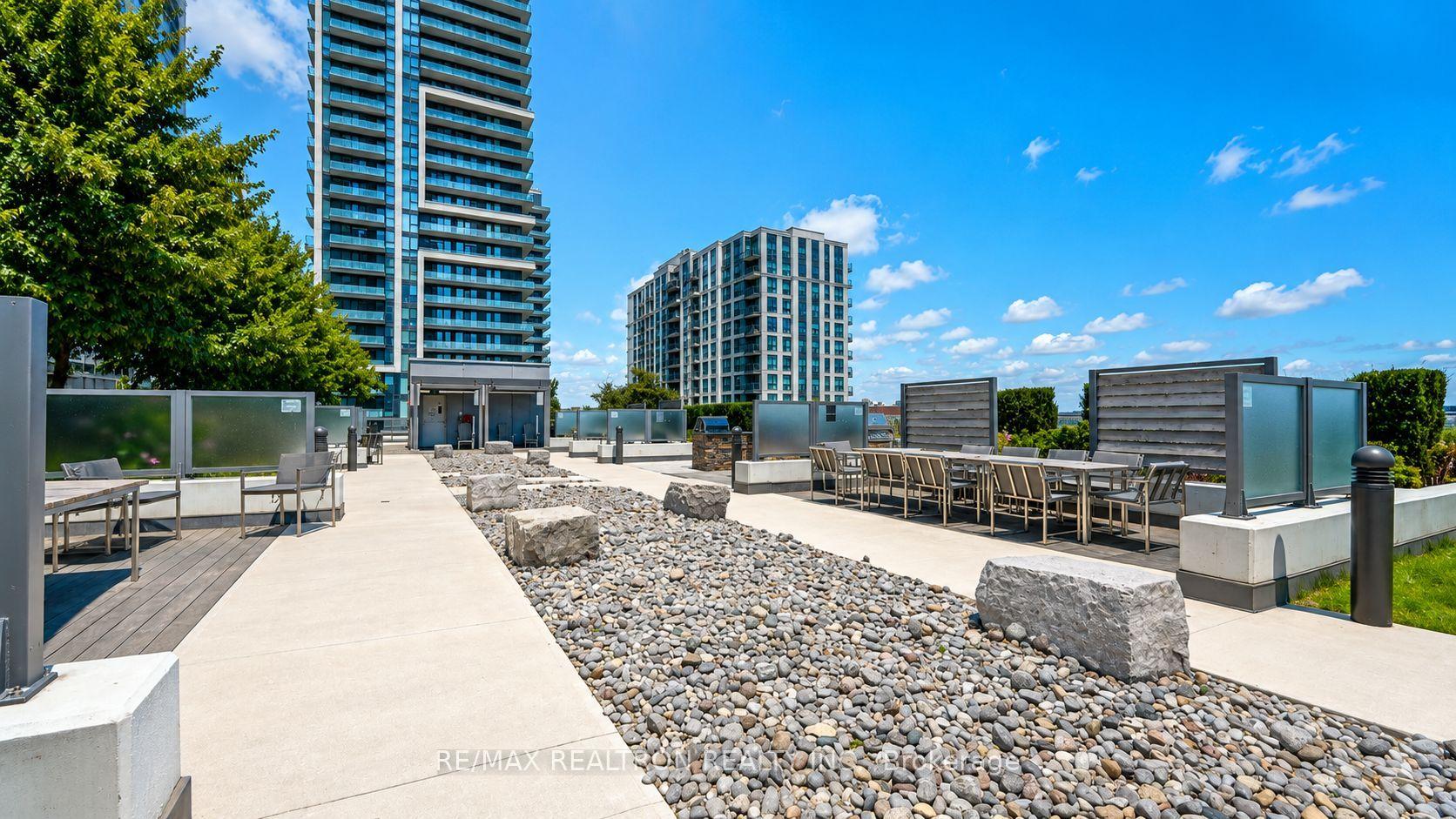 Photo 35 of Unit 1904, 55 Oneida Crescent, Richmond Hill, Langstaff — HOMEH