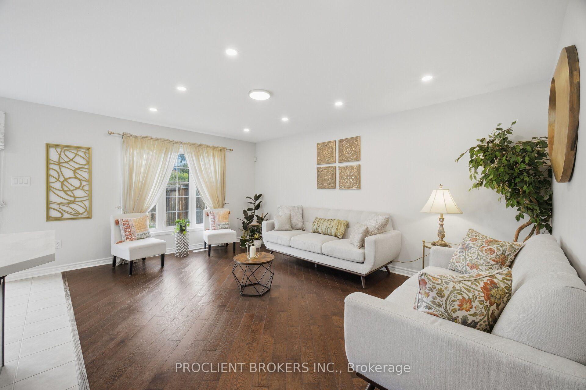 Photo 10 of 879 Brassard Circle, Milton, Willmott — HOMEH