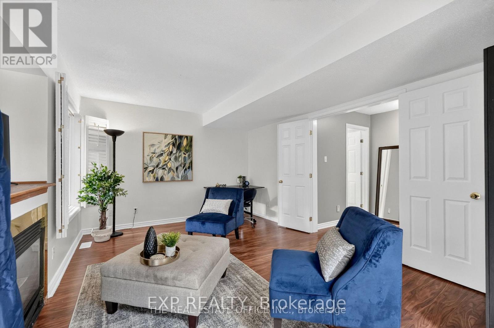 Photo 4 of 106 Corsica Private, Ottawa, Riverview Park — HOMEH