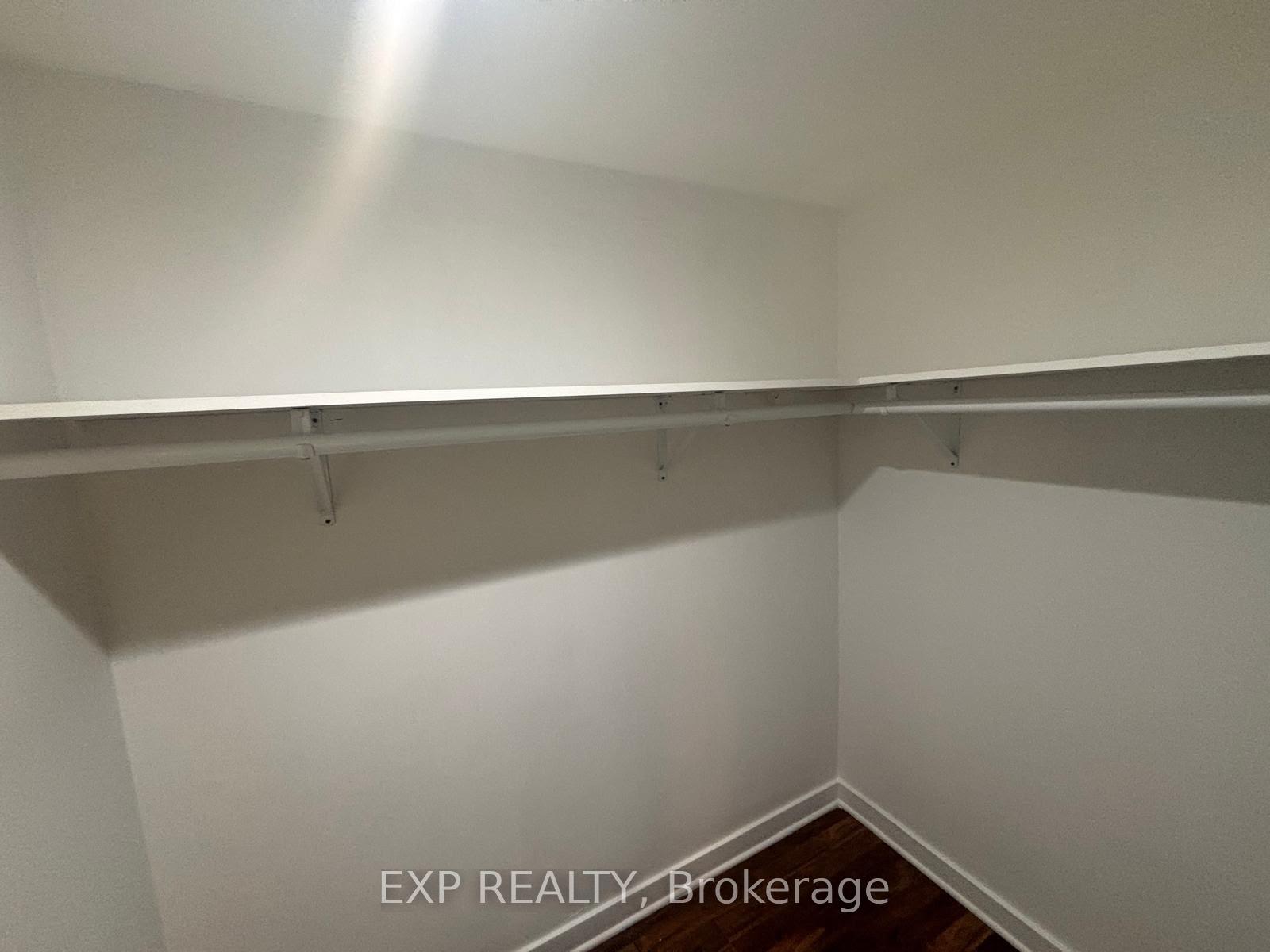 Photo 12 of 106 Corsica Private, Ottawa, Riverview Park — HOMEH
