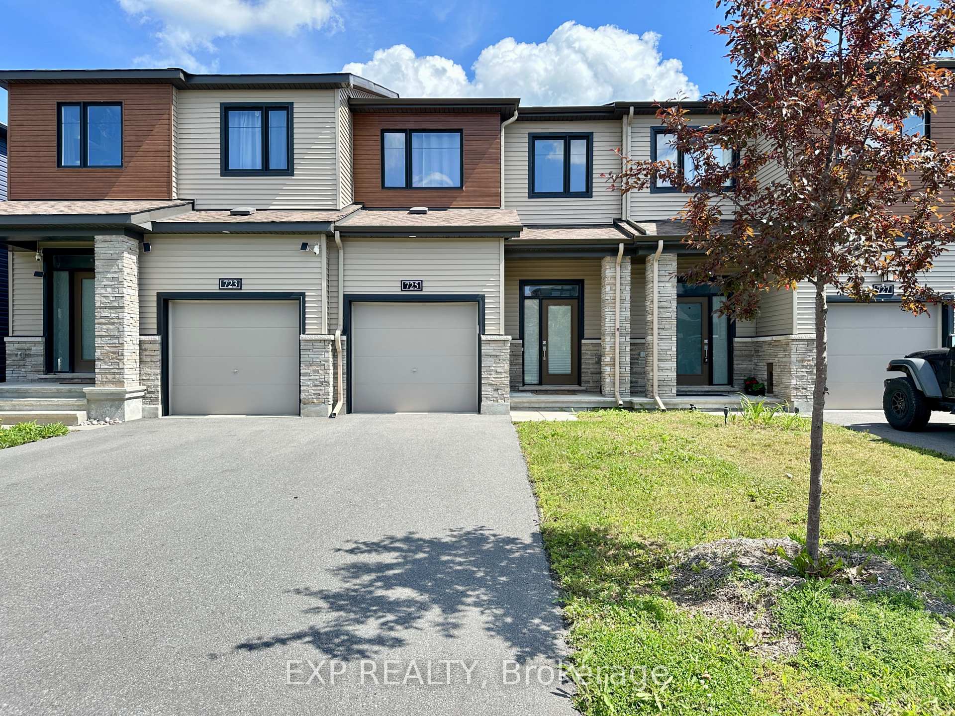 Photo 1 of 725 Cashmere Terrace, Ottawa, Barrhaven - Heritage Park — HOMEH