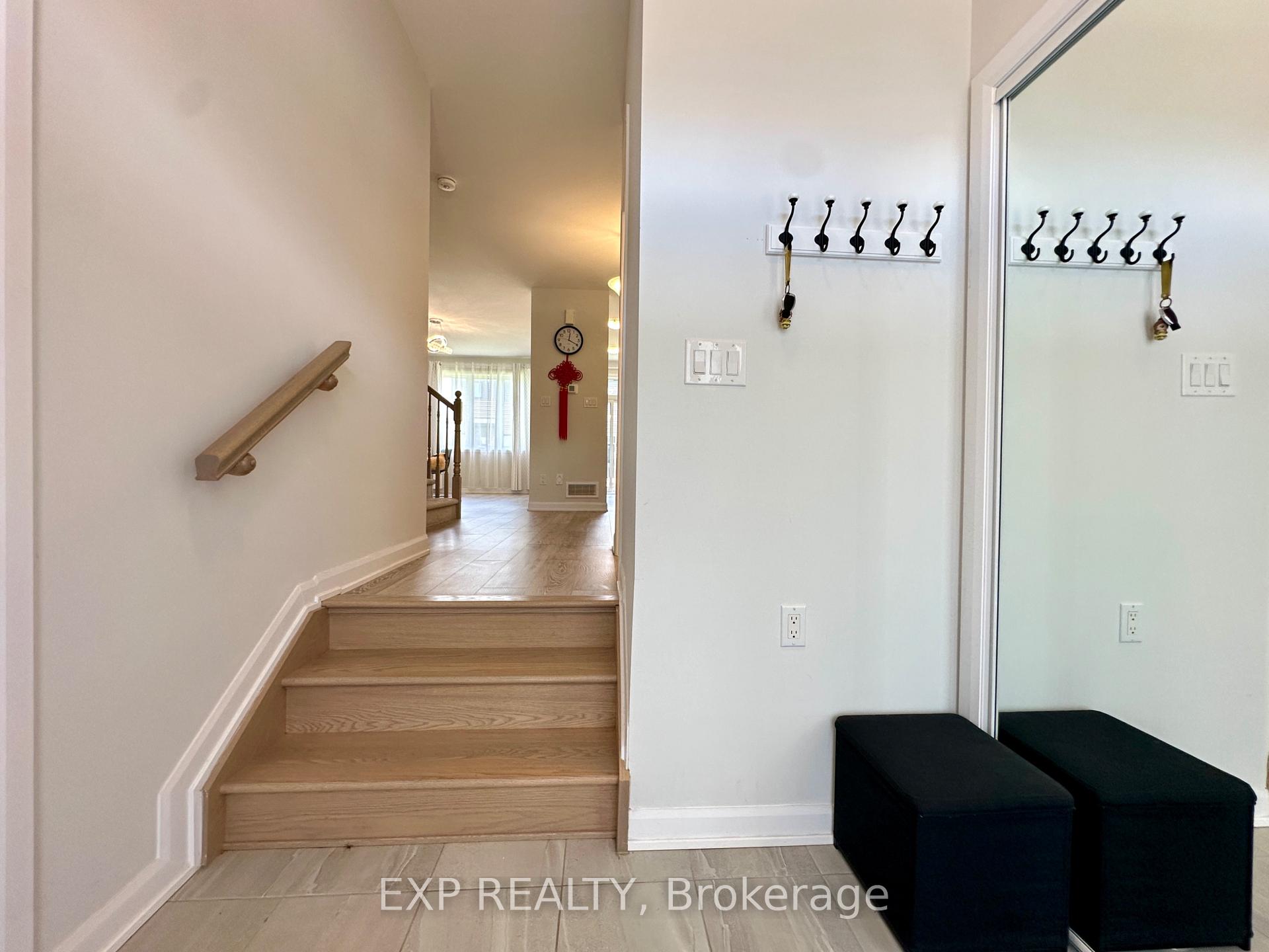 Photo 3 of 725 Cashmere Terrace, Ottawa, Barrhaven - Heritage Park — HOMEH