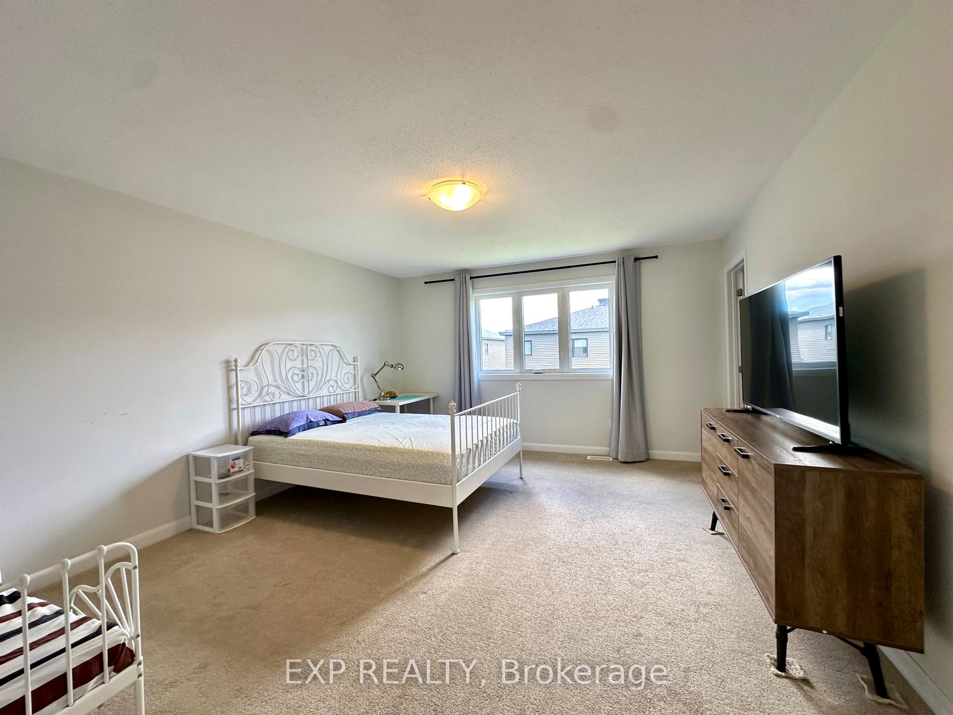 Photo 12 of 725 Cashmere Terrace, Ottawa, Barrhaven - Heritage Park — HOMEH