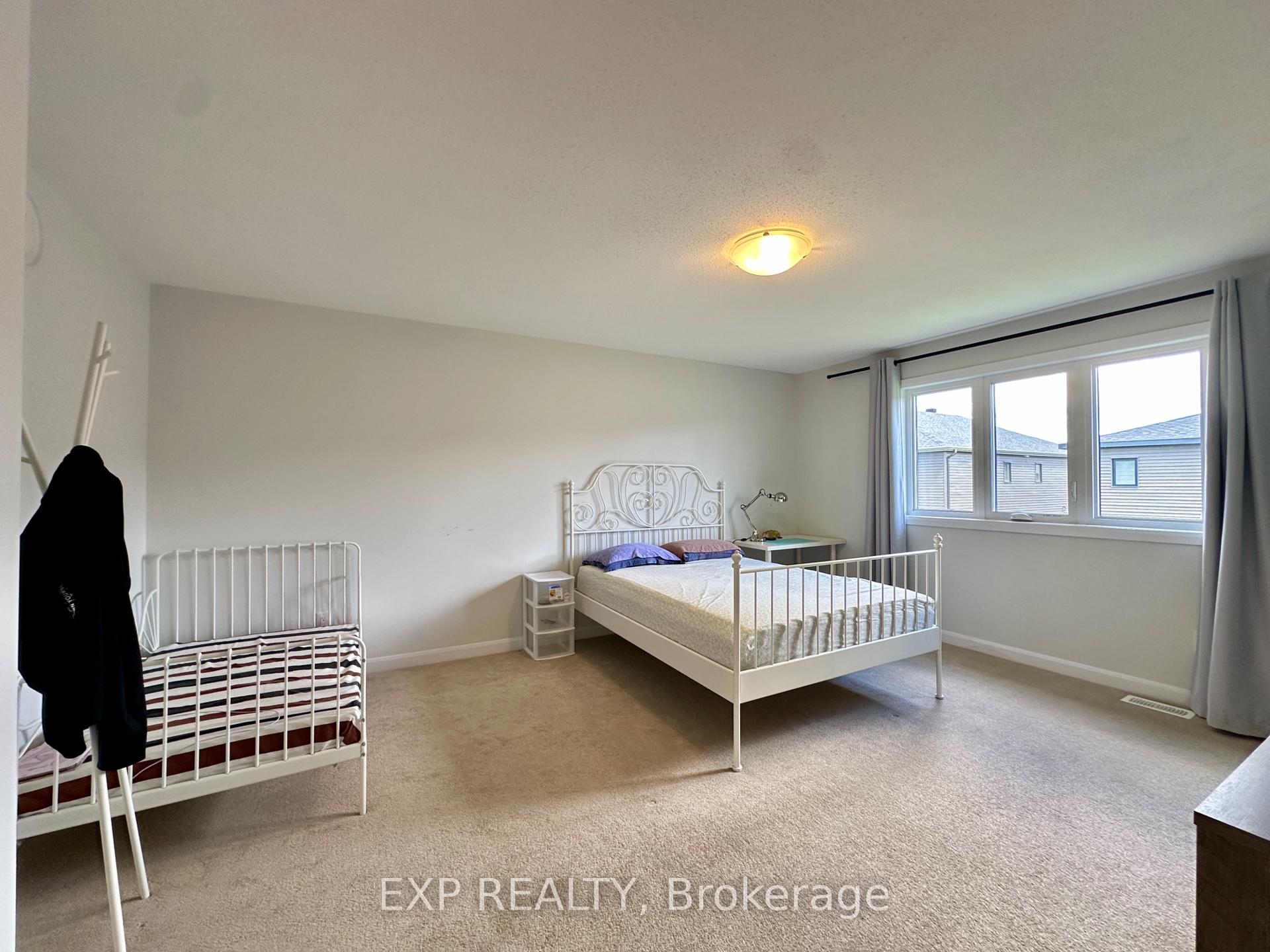 Photo 13 of 725 Cashmere Terrace, Ottawa, Barrhaven - Heritage Park — HOMEH