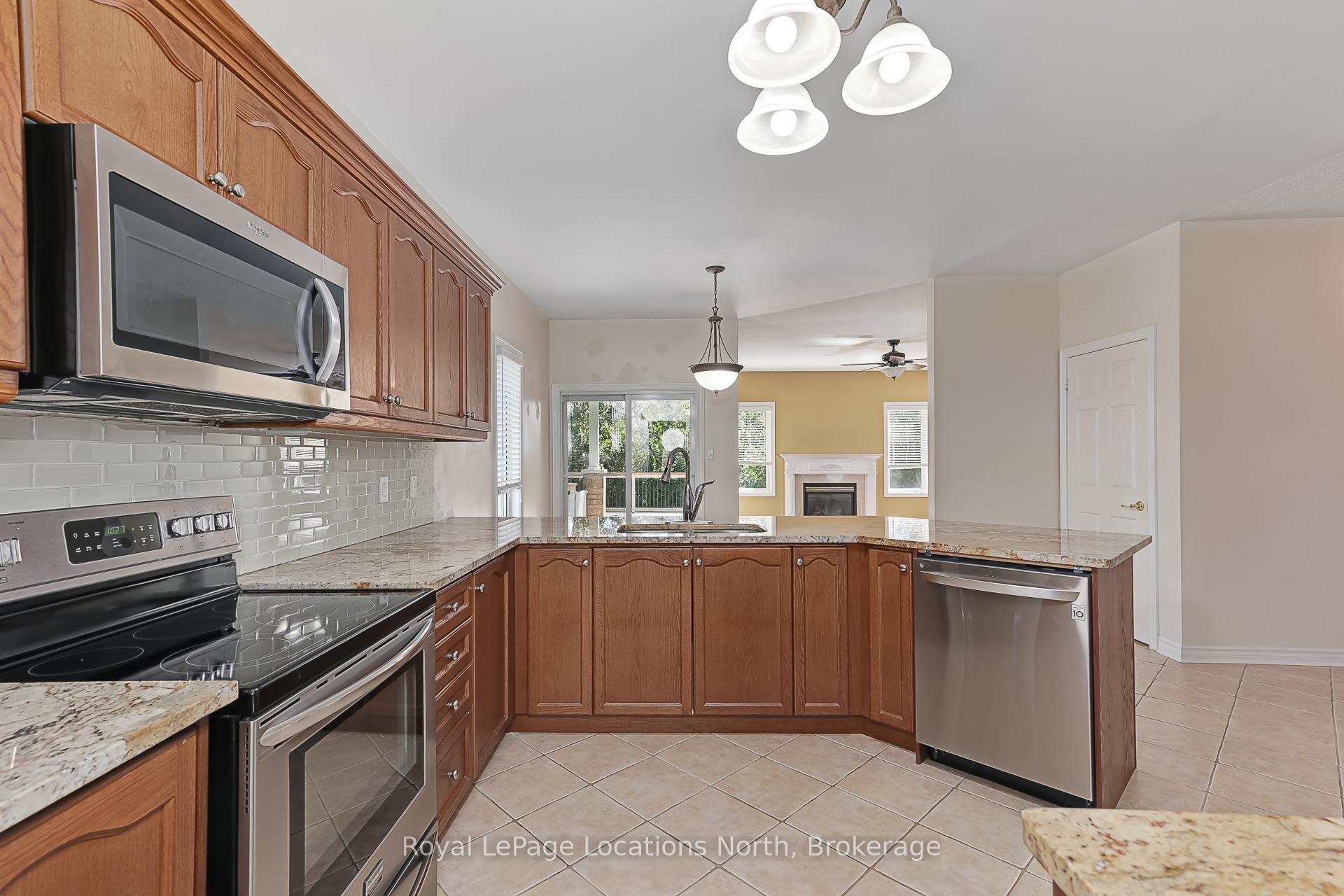 Photo 18 of 19 Kells Crescent, Collingwood — HOMEH