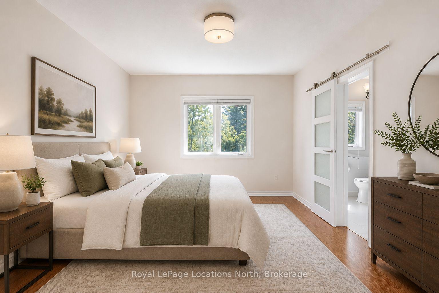 Photo 23 of 19 Kells Crescent, Collingwood — HOMEH