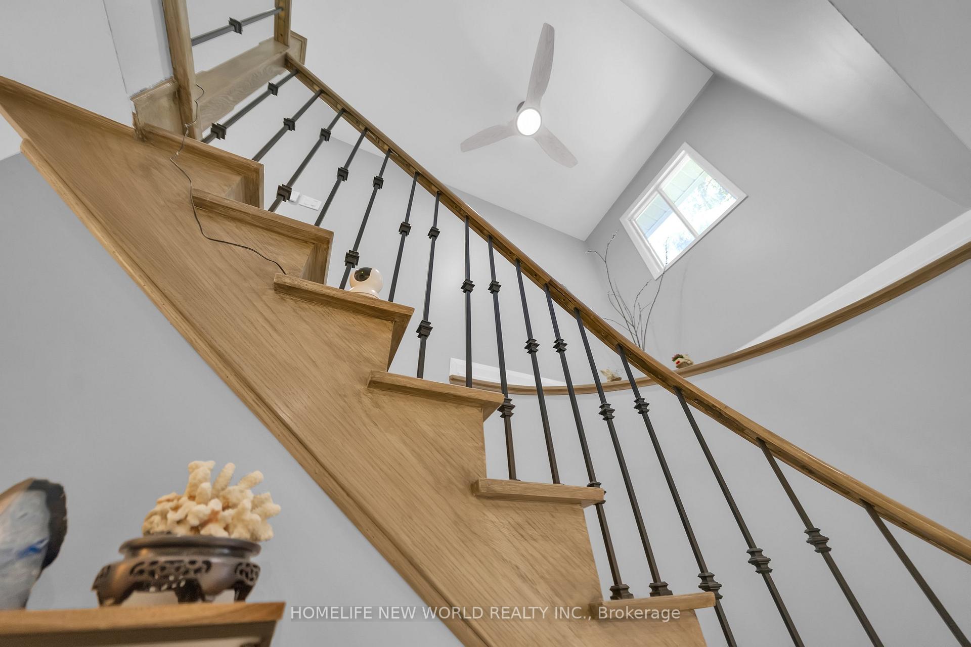 Photo 16 of 351 Millard Street, Whitchurch-Stouffville, Stouffville — HOMEH
