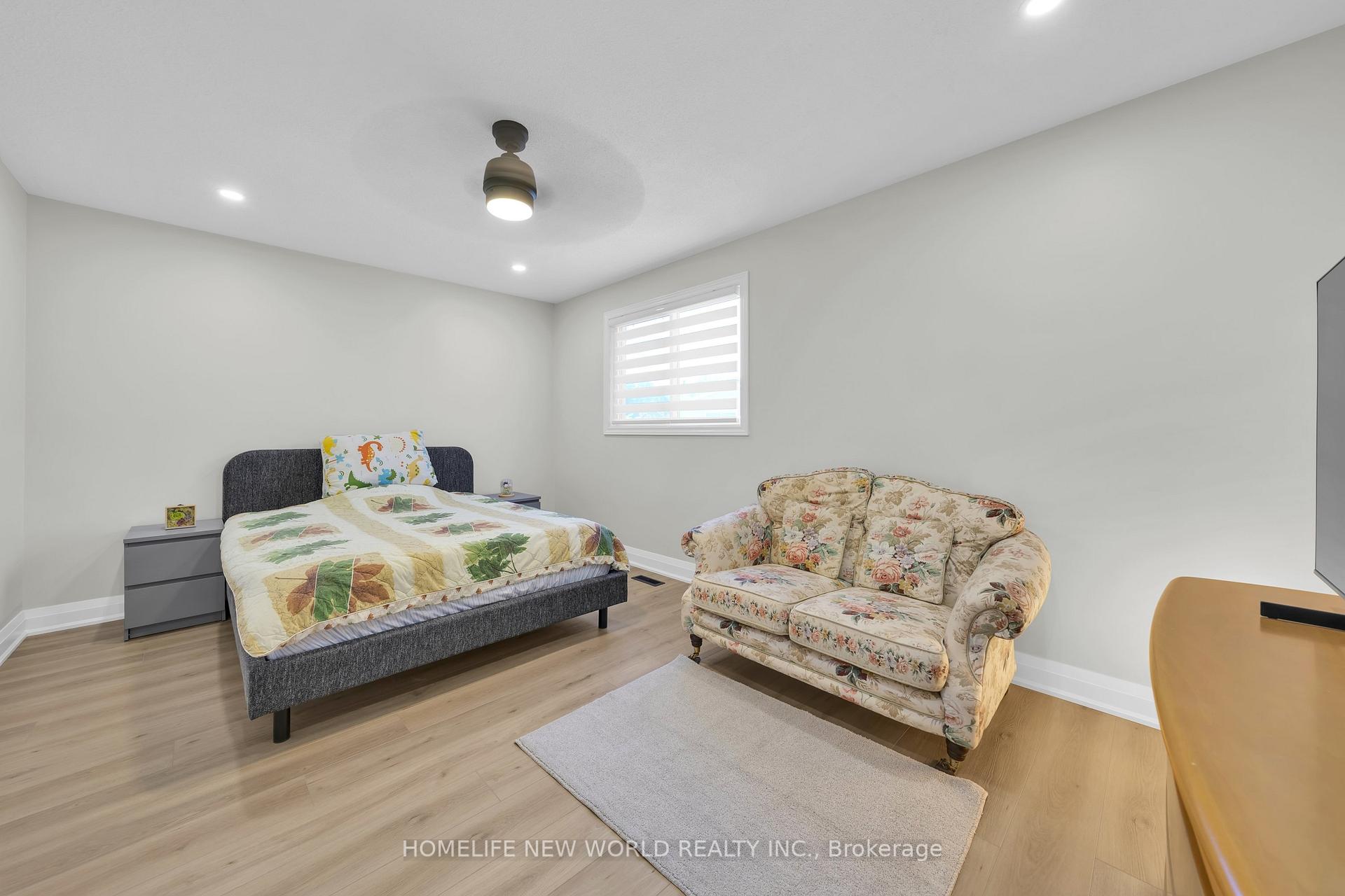 Photo 22 of 351 Millard Street, Whitchurch-Stouffville, Stouffville — HOMEH