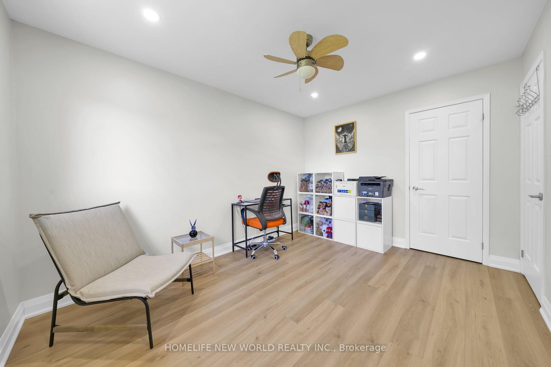 Photo 24 of 351 Millard Street, Whitchurch-Stouffville, Stouffville — HOMEH
