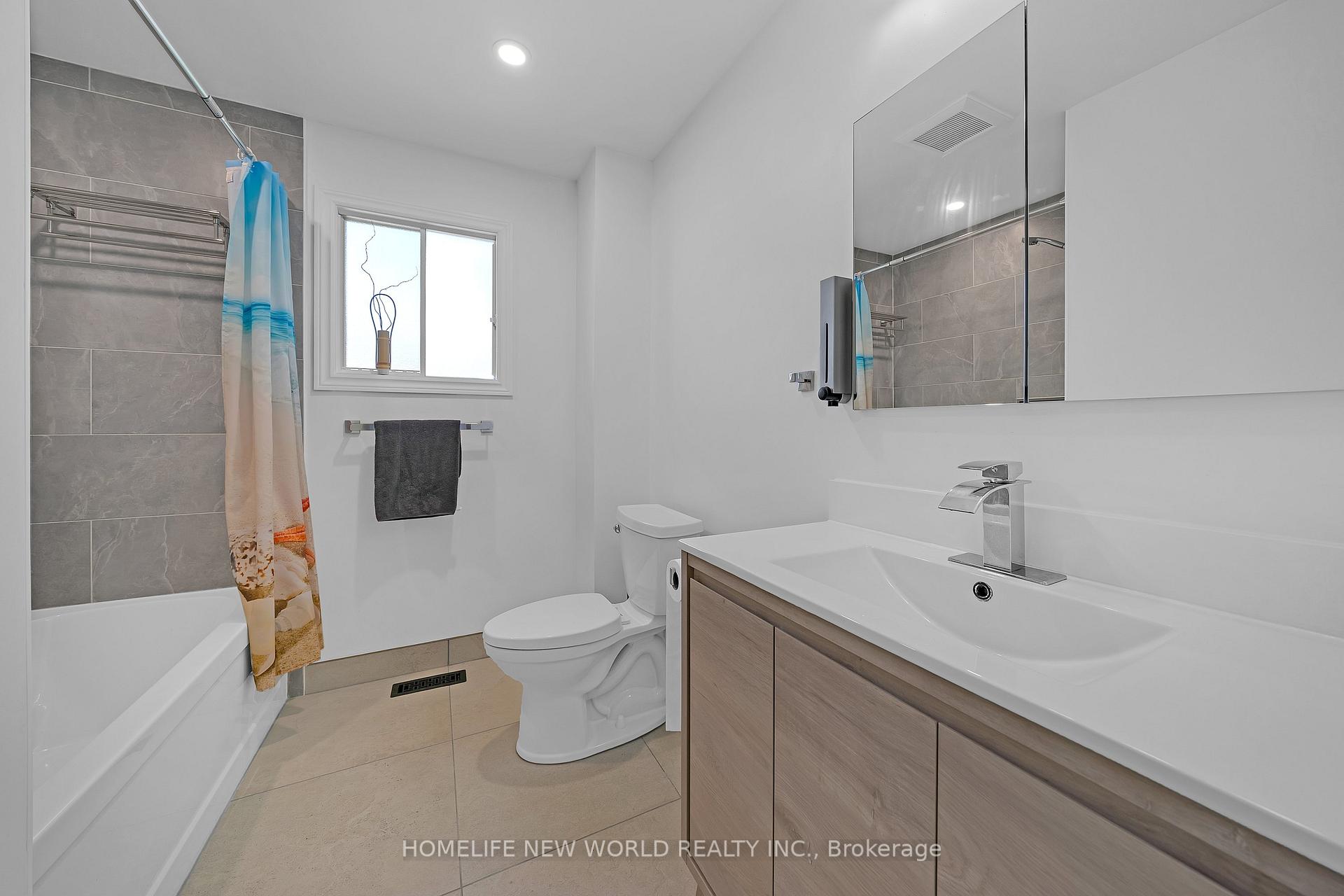 Photo 25 of 351 Millard Street, Whitchurch-Stouffville, Stouffville — HOMEH