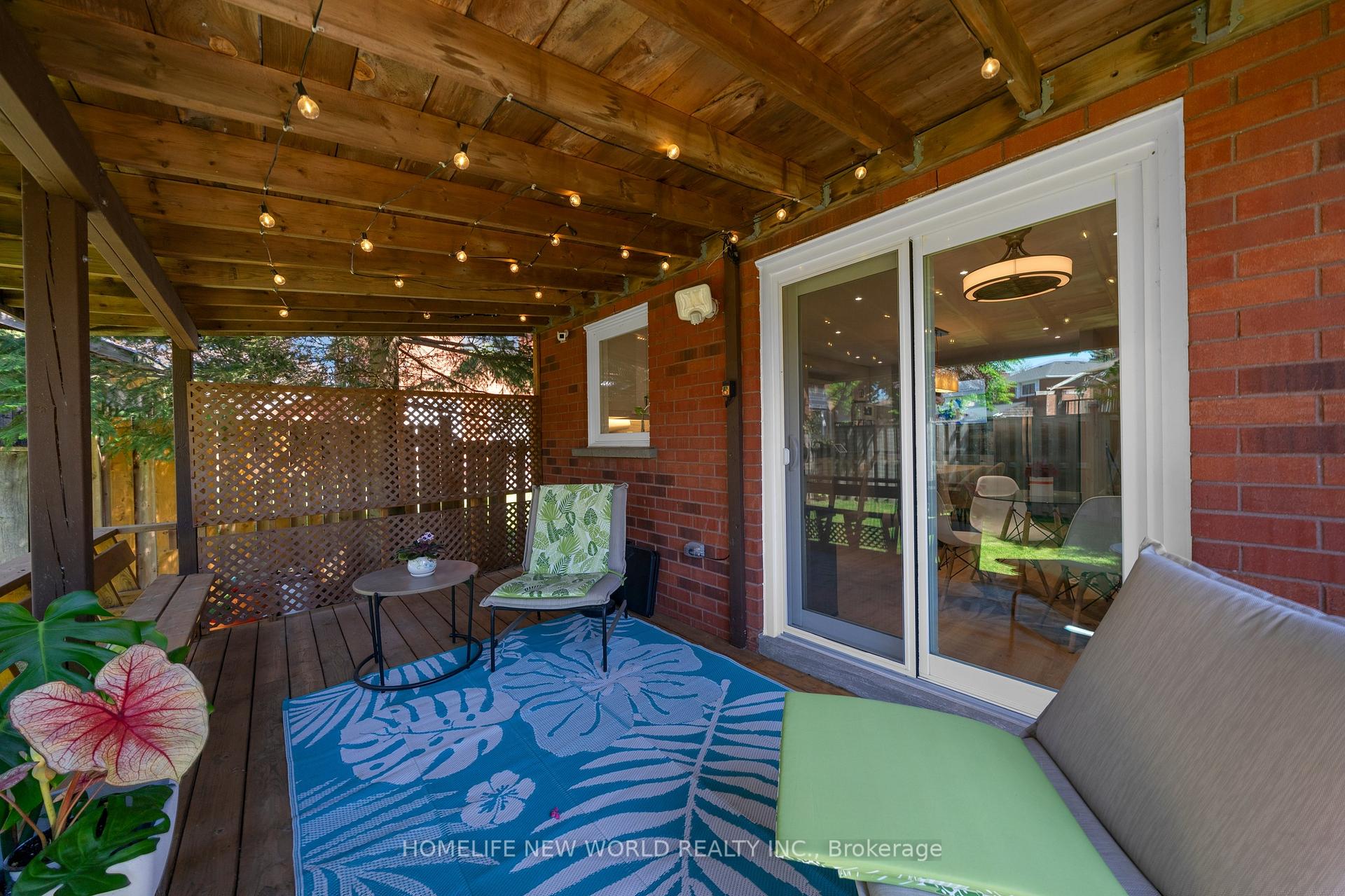 Photo 33 of 351 Millard Street, Whitchurch-Stouffville, Stouffville — HOMEH