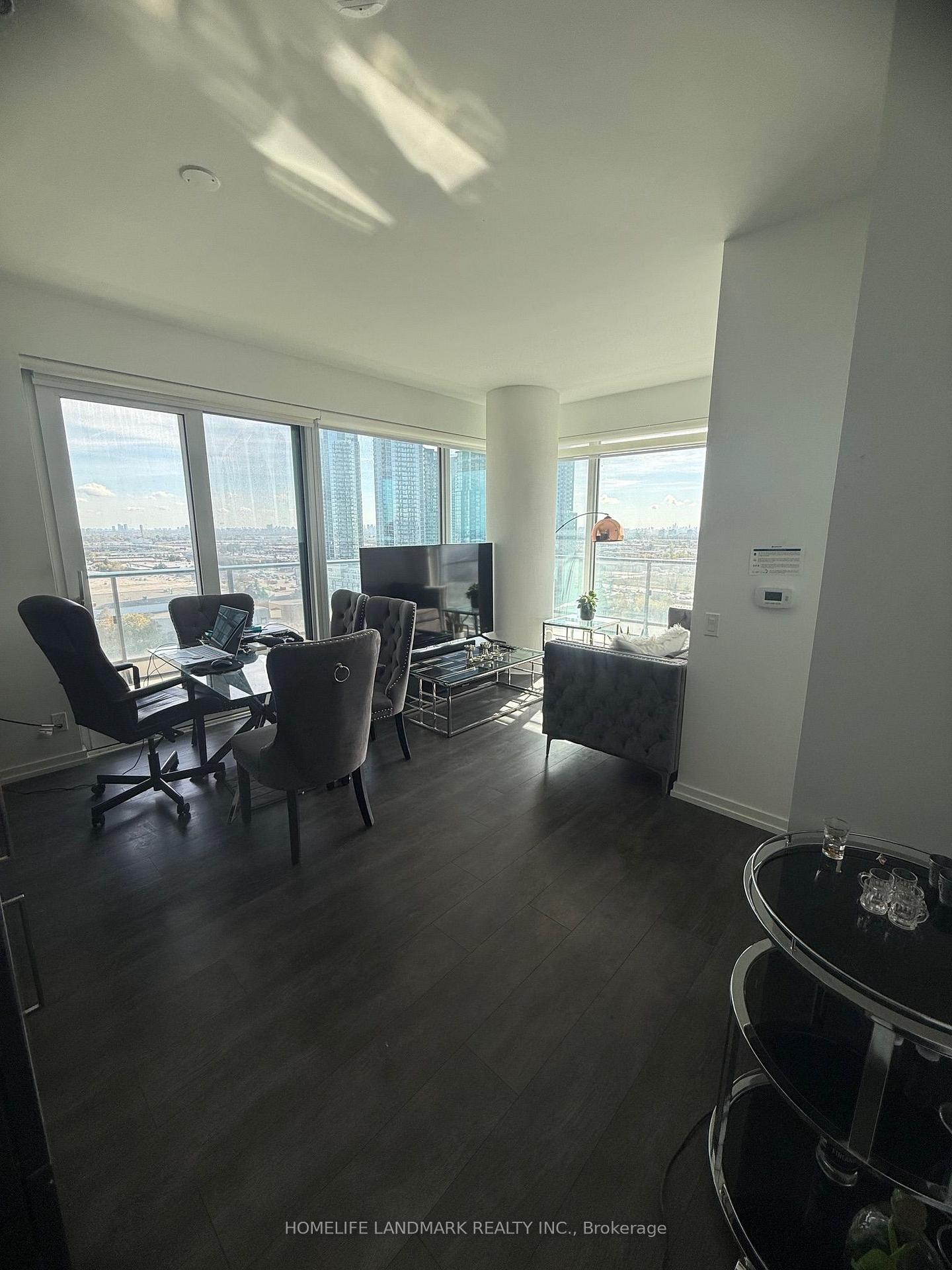 Photo 4 of Unit 1812, 7890 Jane Street, Vaughan, Vaughan Corporate Centre — HOMEH