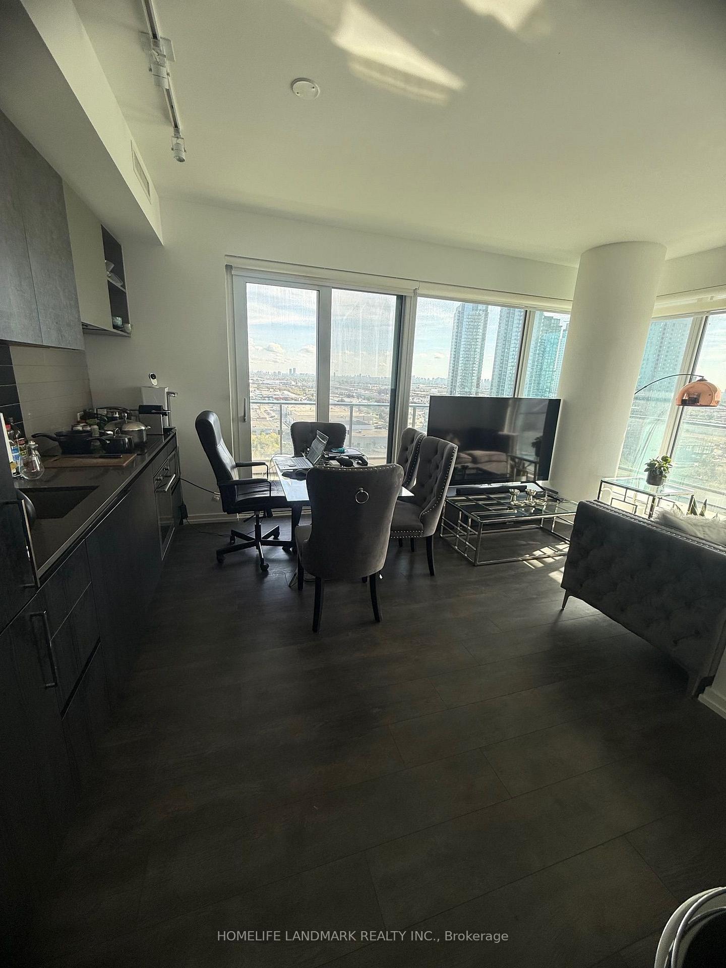 Photo 5 of Unit 1812, 7890 Jane Street, Vaughan, Vaughan Corporate Centre — HOMEH