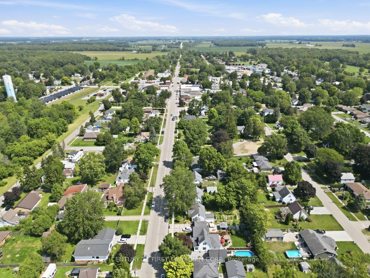 Photo 4 of 212 Main Street, West Elgin, West Lorne — HOMEH