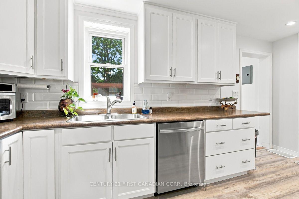 Photo 12 of 212 Main Street, West Elgin, West Lorne — HOMEH