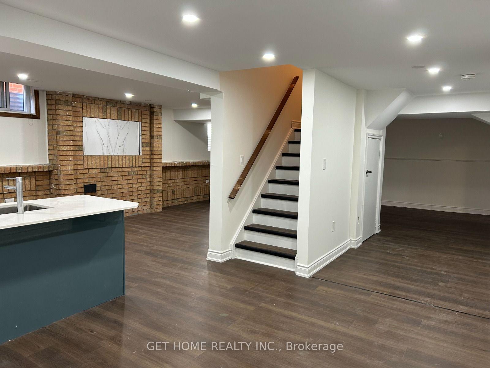 Photo 9 of 70 Gardner Place, Vaughan, Maple — HOMEH
